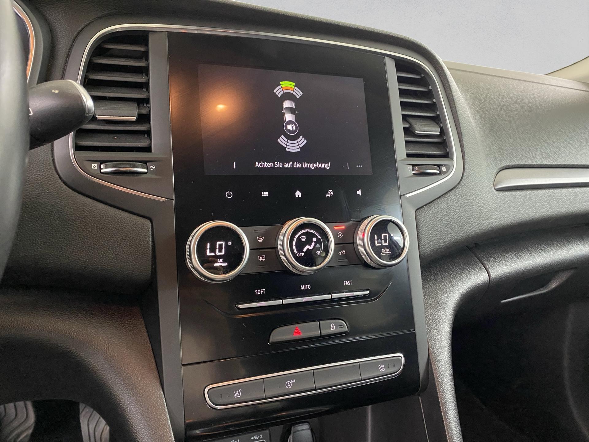 RENAULT Mégane Grandtour 1.5 dCi Business EDC-image-12