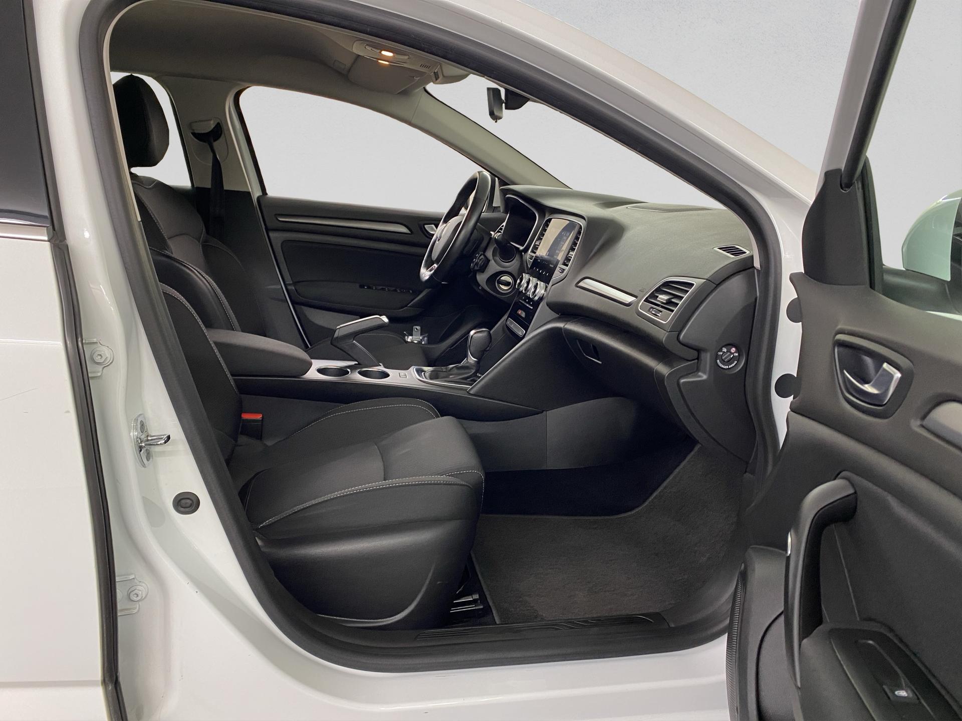 RENAULT Mégane Grandtour 1.5 dCi Business EDC-image-18