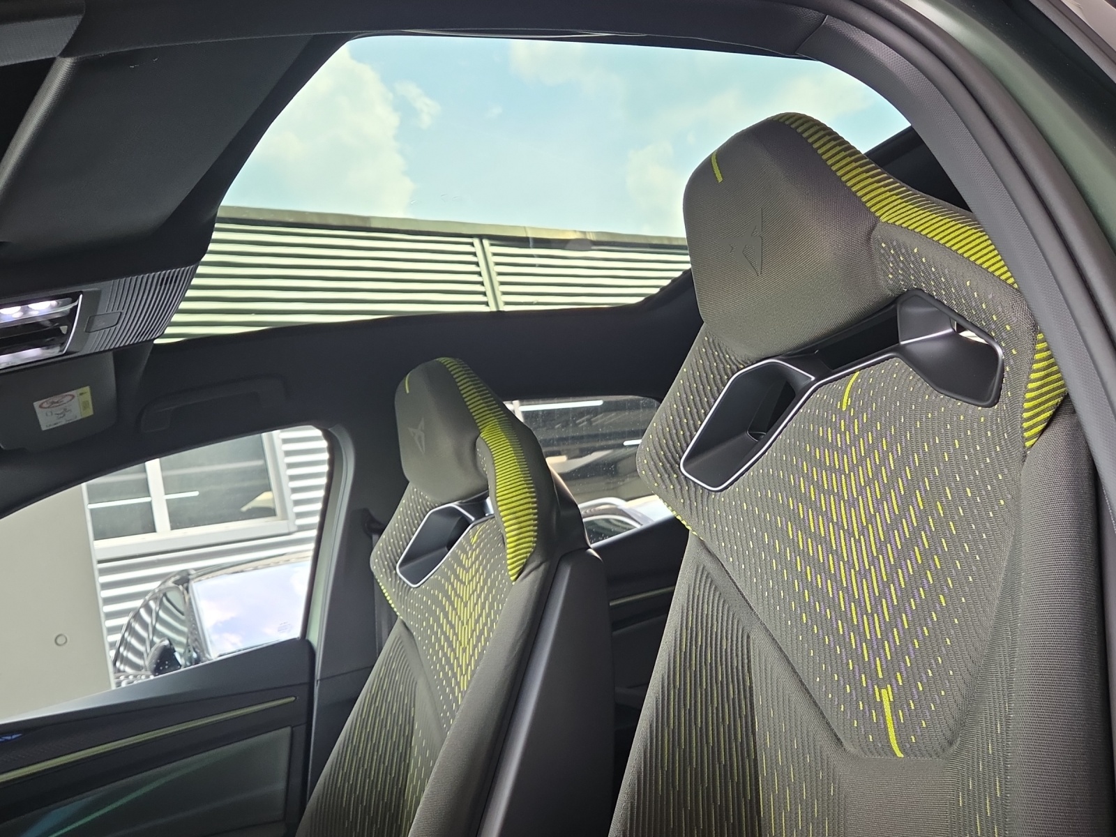 CUPRA Raval 52 kWh VZ Extreme-image-9