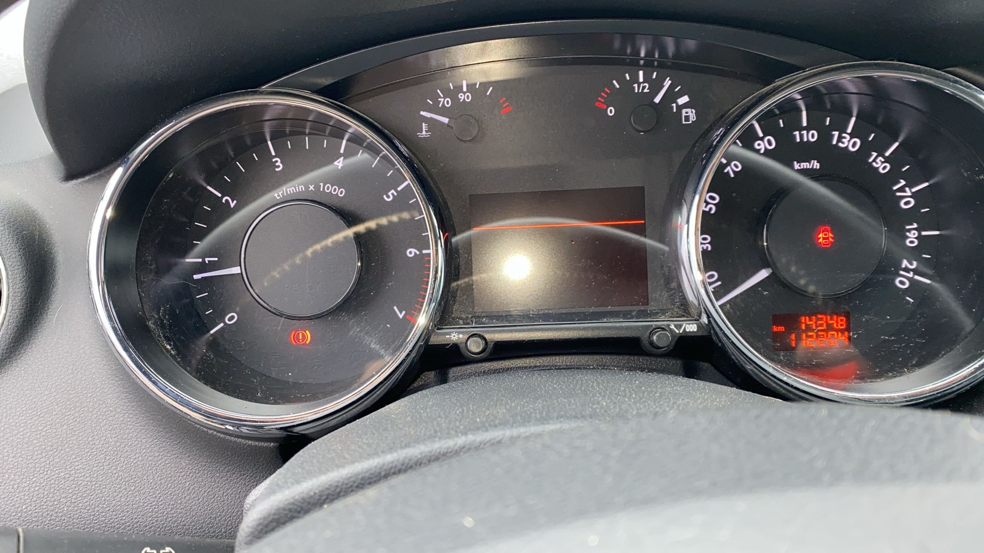 PEUGEOT 3008 1.6 16V T Platinum-image-11