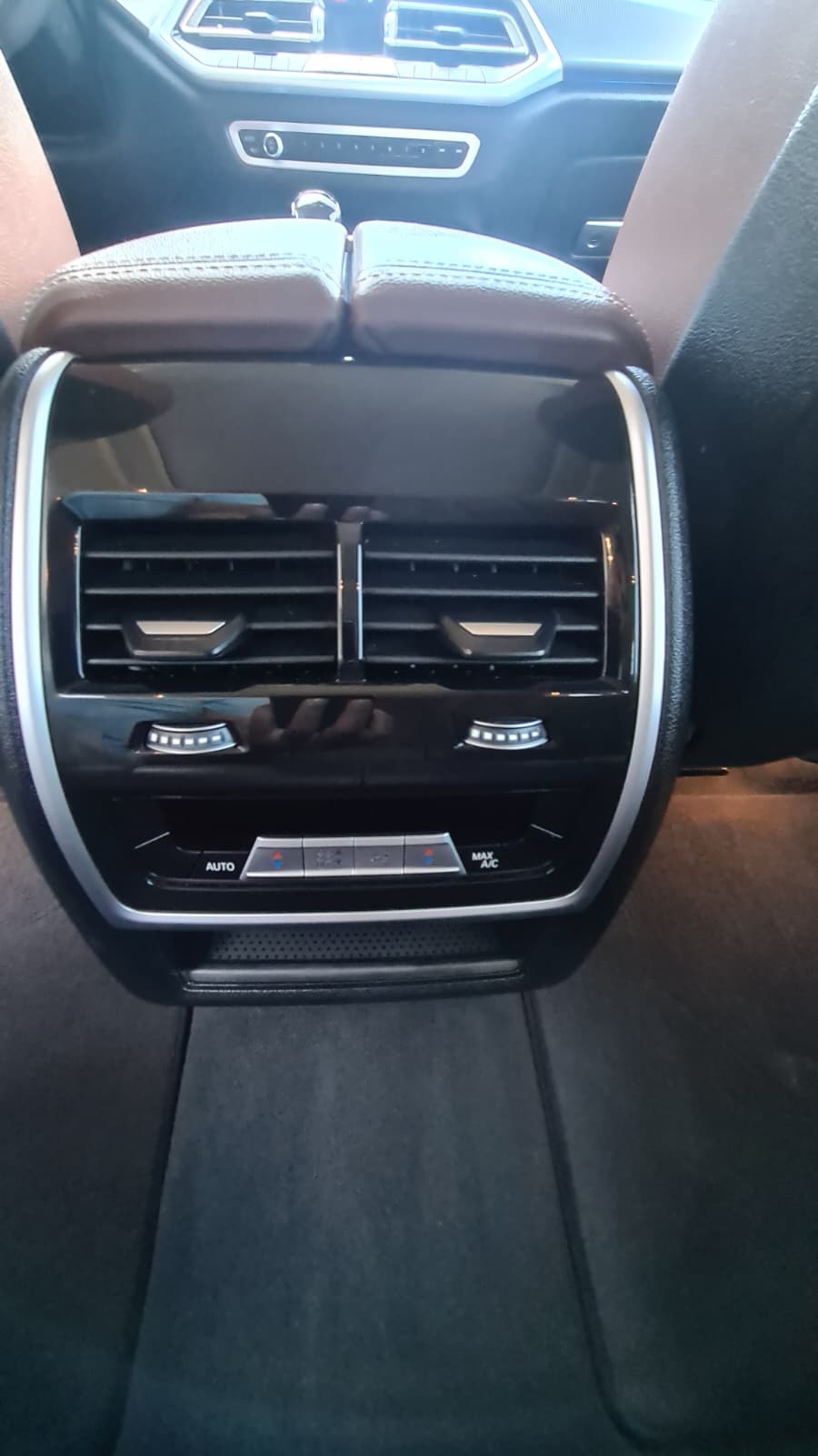 BMW X5 xDrive45e Steptronic ** 394 PS ** Voll-Leder ** Navi ** RF-Kamera 360° ** Panorama-Glasdach ** Sitzmemory ** Modell 2021 **-image-14