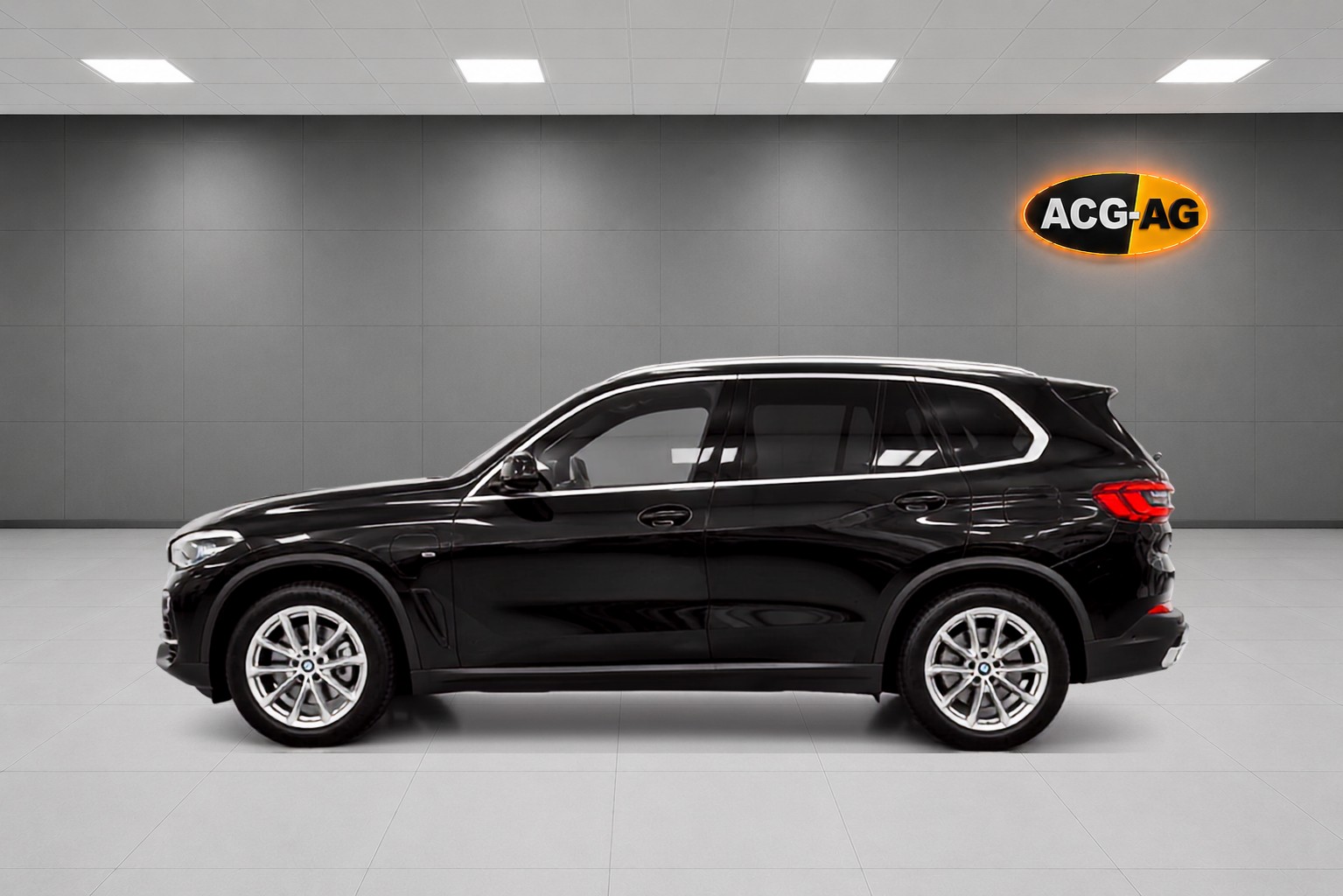 BMW X5 xDrive45e Steptronic ** 394 PS ** Voll-Leder ** Navi ** RF-Kamera 360° ** Panorama-Glasdach ** Sitzmemory ** Modell 2021 **-image-3