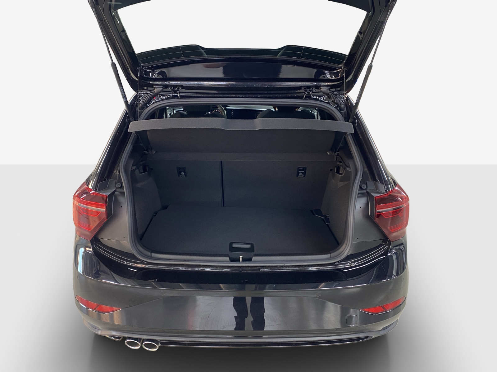 VW Polo 2.0 TSI GTI DSG-image-12