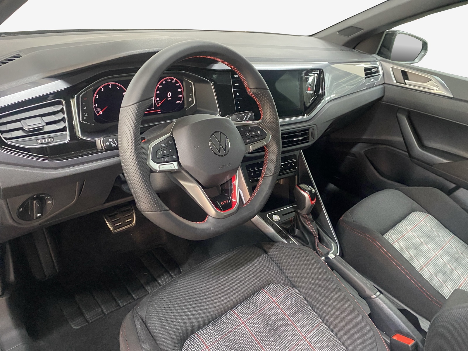 VW Polo 2.0 TSI GTI DSG-image-14