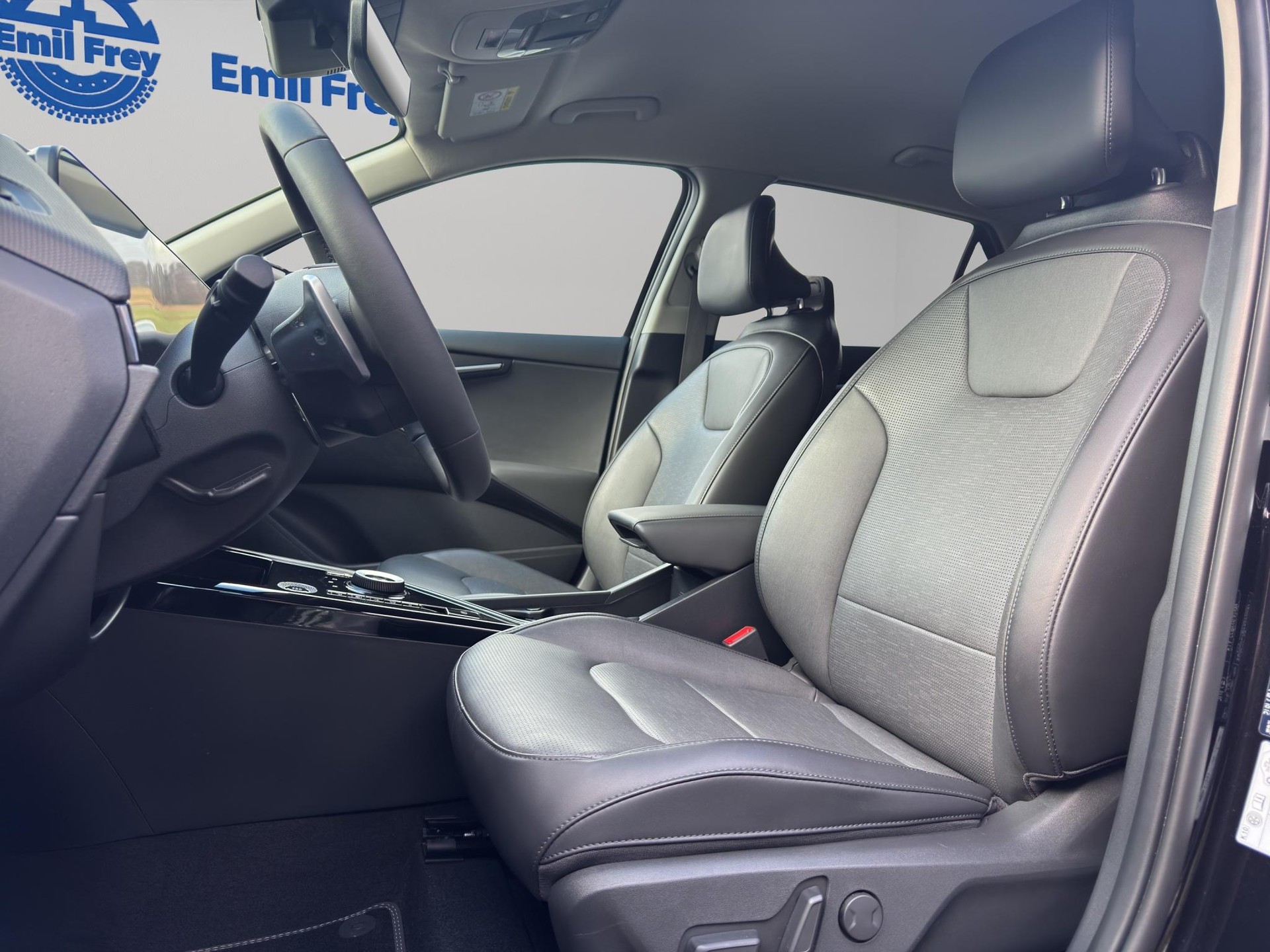 KIA Niro 1.6 GDi Plug-in Hybrid Style-image-11