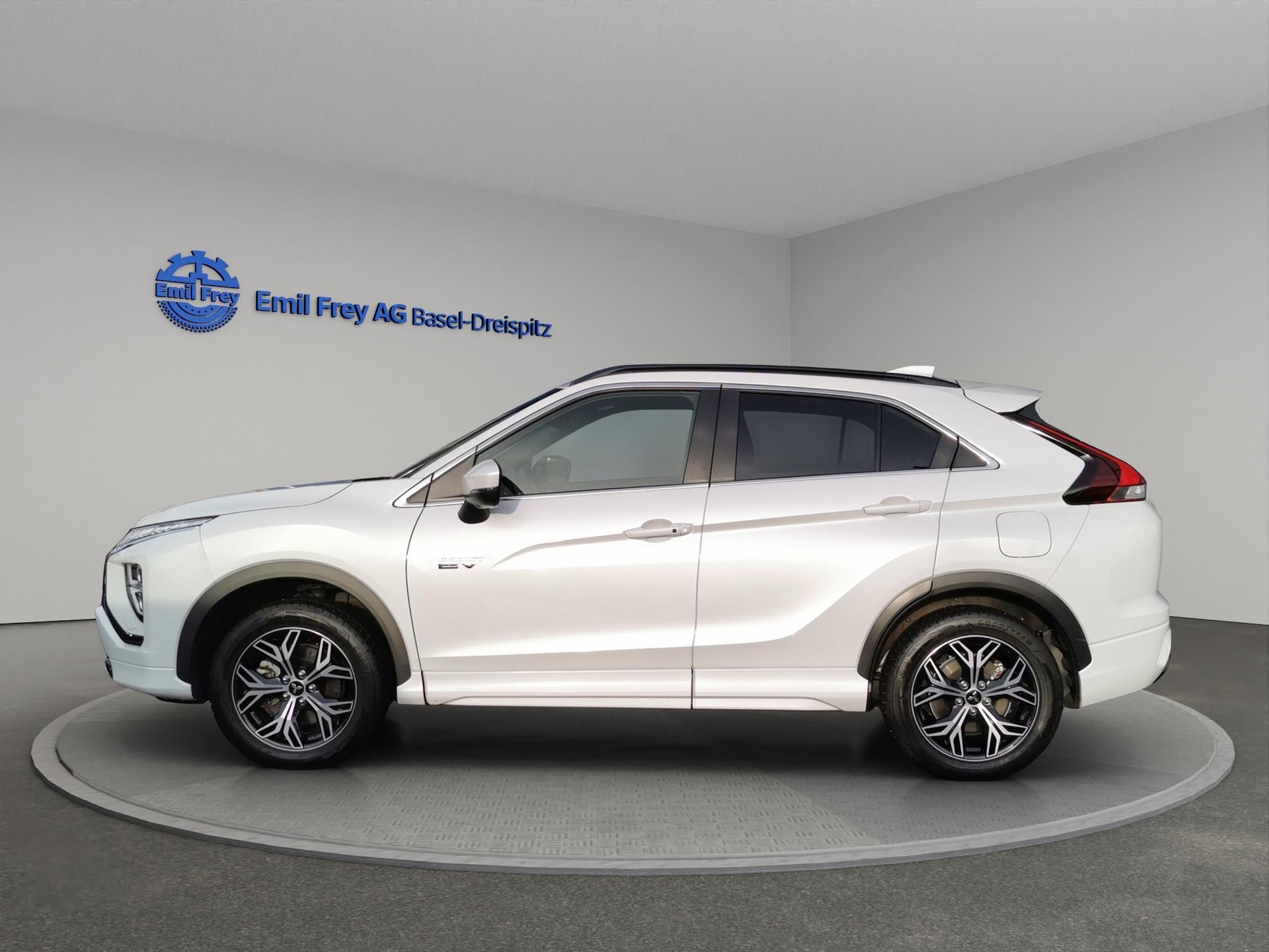 MITSUBISHI Eclipse Cross 2.4 PHEV Intense 4x4-image-2