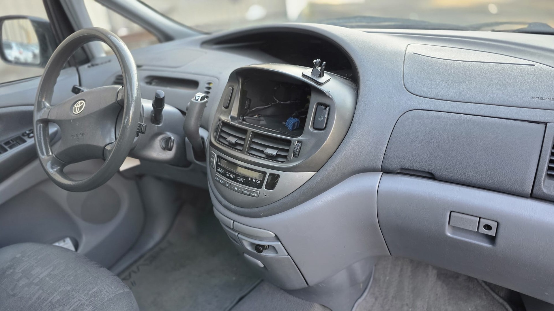 TOYOTA Previa 2.4 Linea Sol-image-9