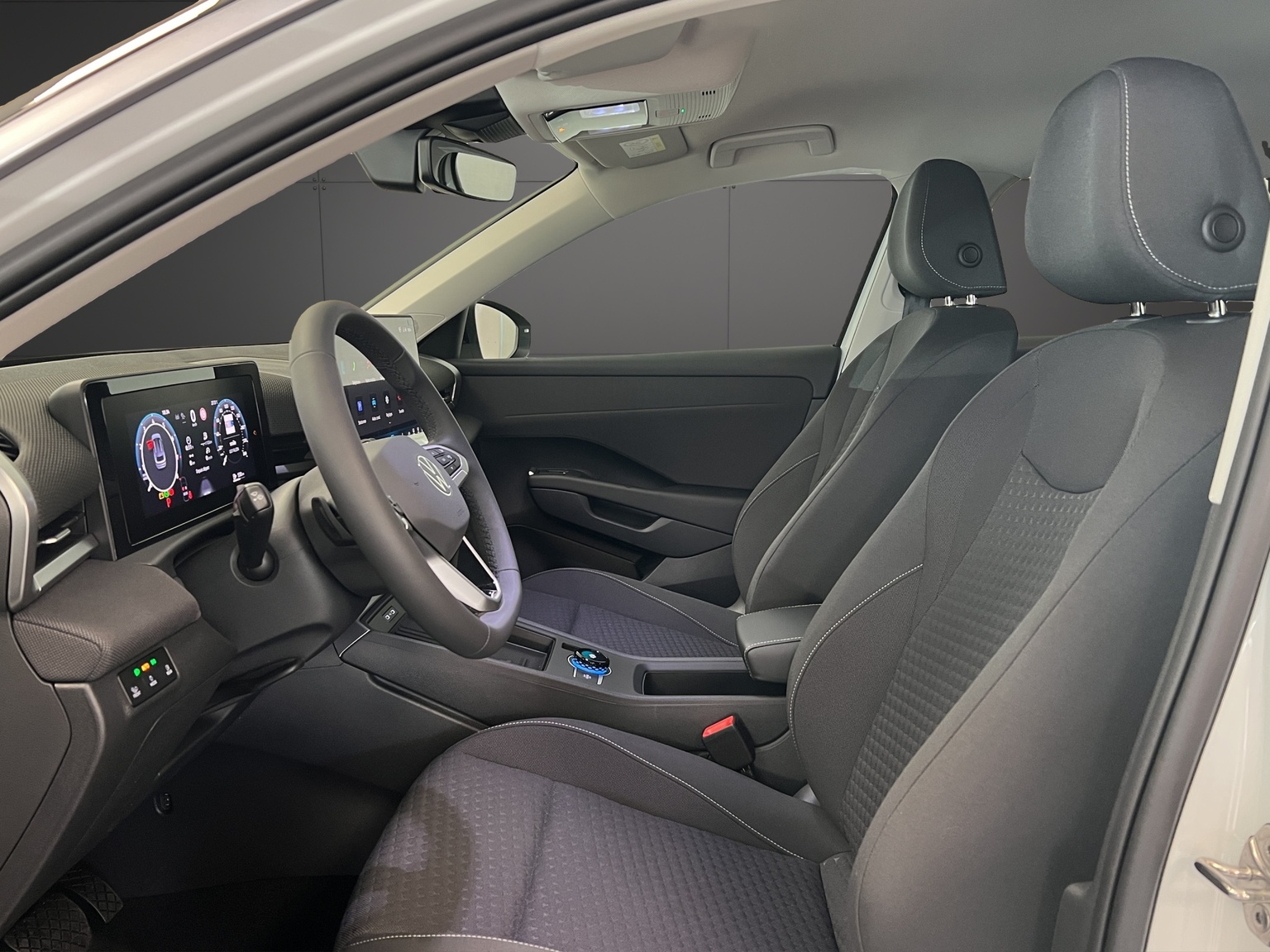 VW T-Roc 1.5 eTSI mHEV Life DSG-image-5