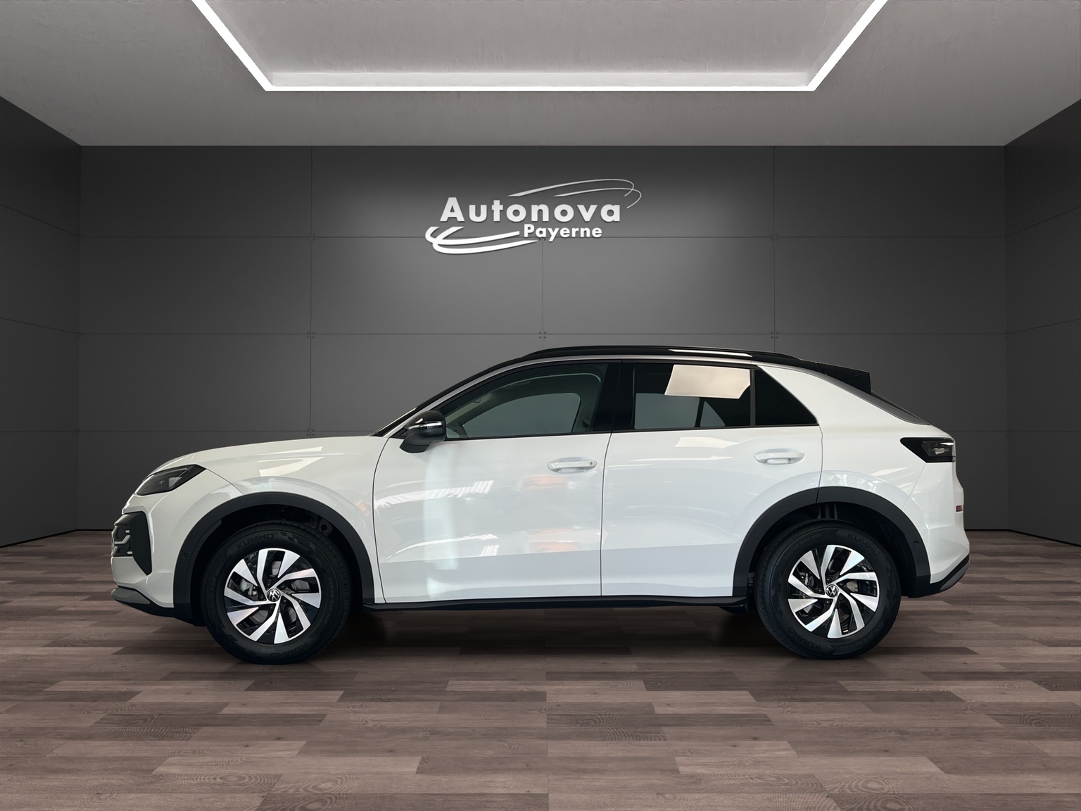VW T-Roc 1.5 eTSI mHEV Life DSG-image-2