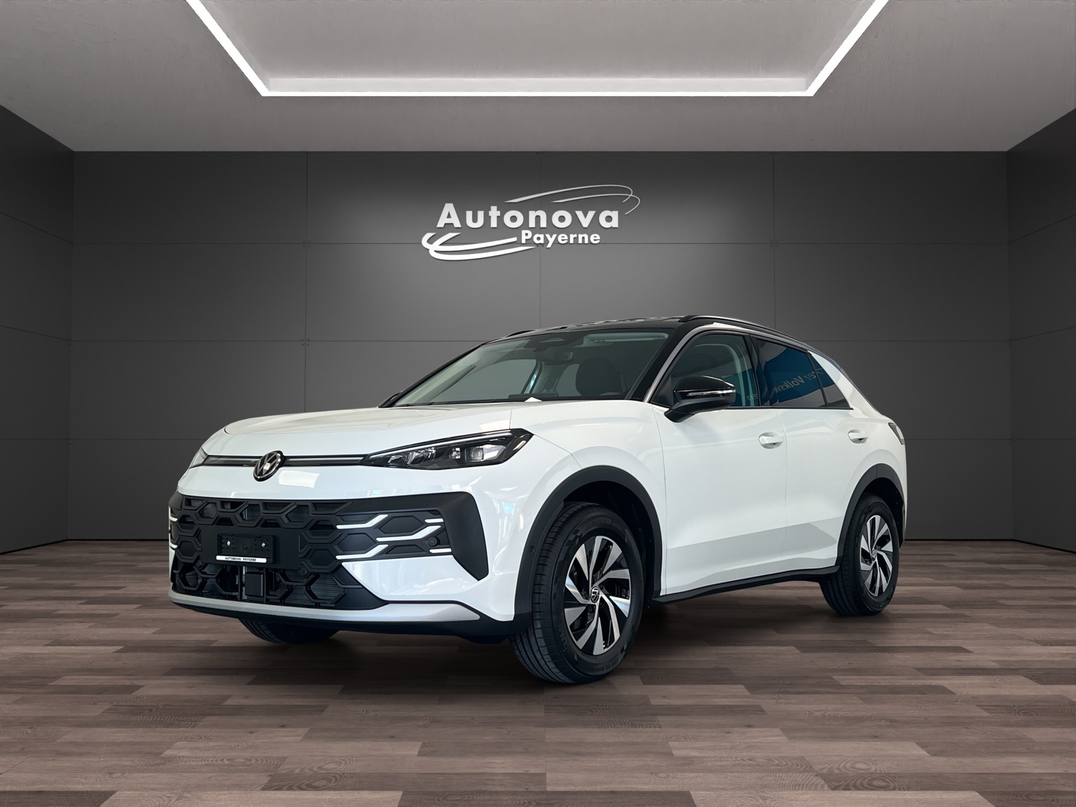 VW T-Roc 1.5 eTSI mHEV Life DSG-image-0