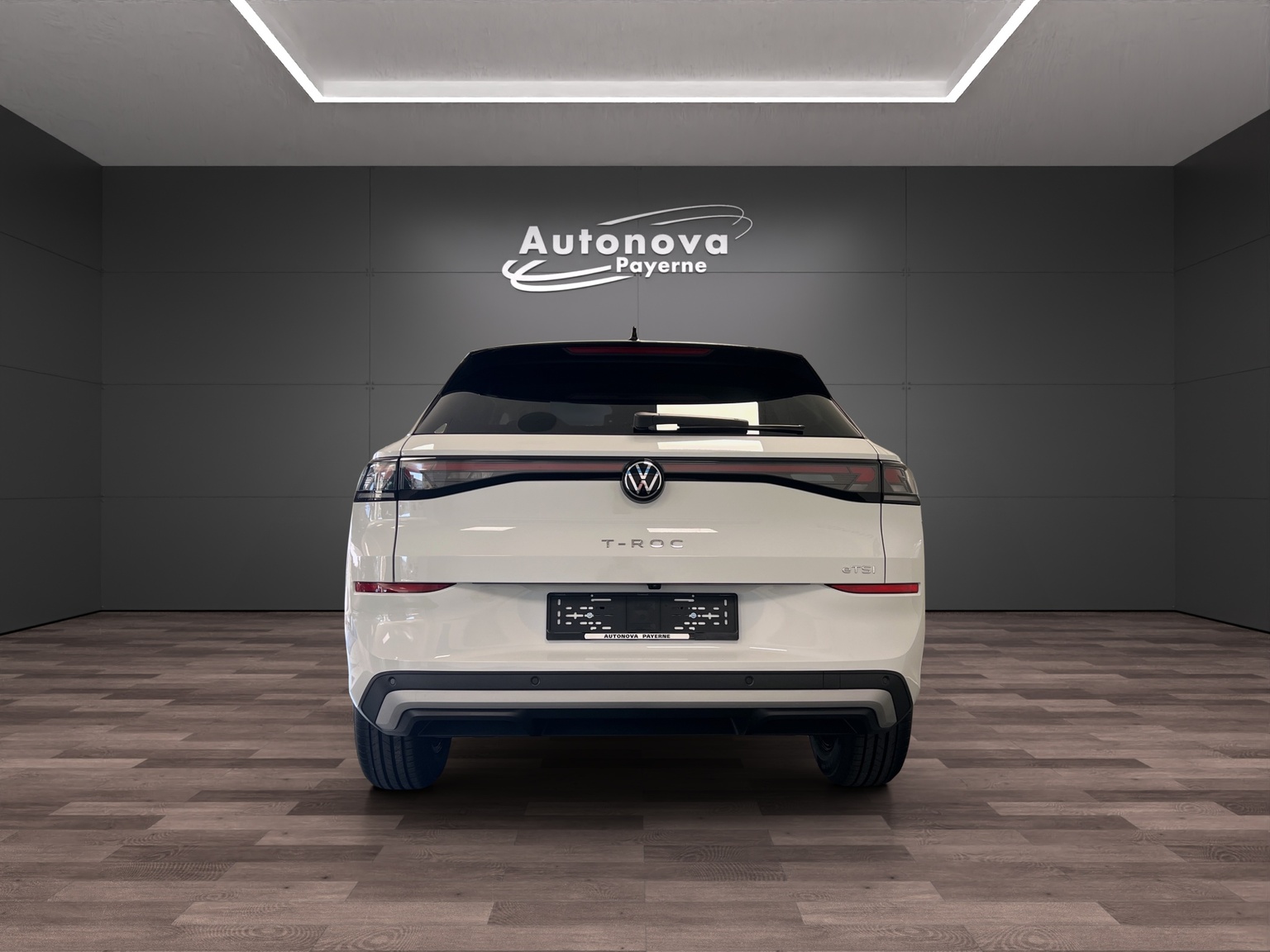 VW T-Roc 1.5 eTSI mHEV Life DSG-image-4