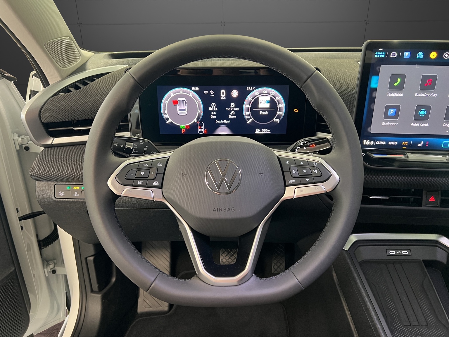 VW T-Roc 1.5 eTSI mHEV Life DSG-image-6