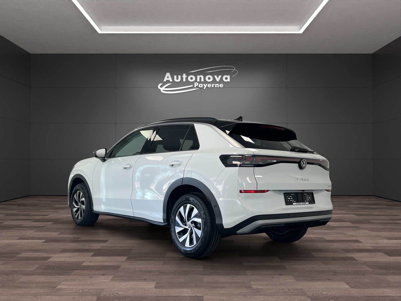 VW T-Roc 1.5 eTSI mHEV Life DSG-image-3