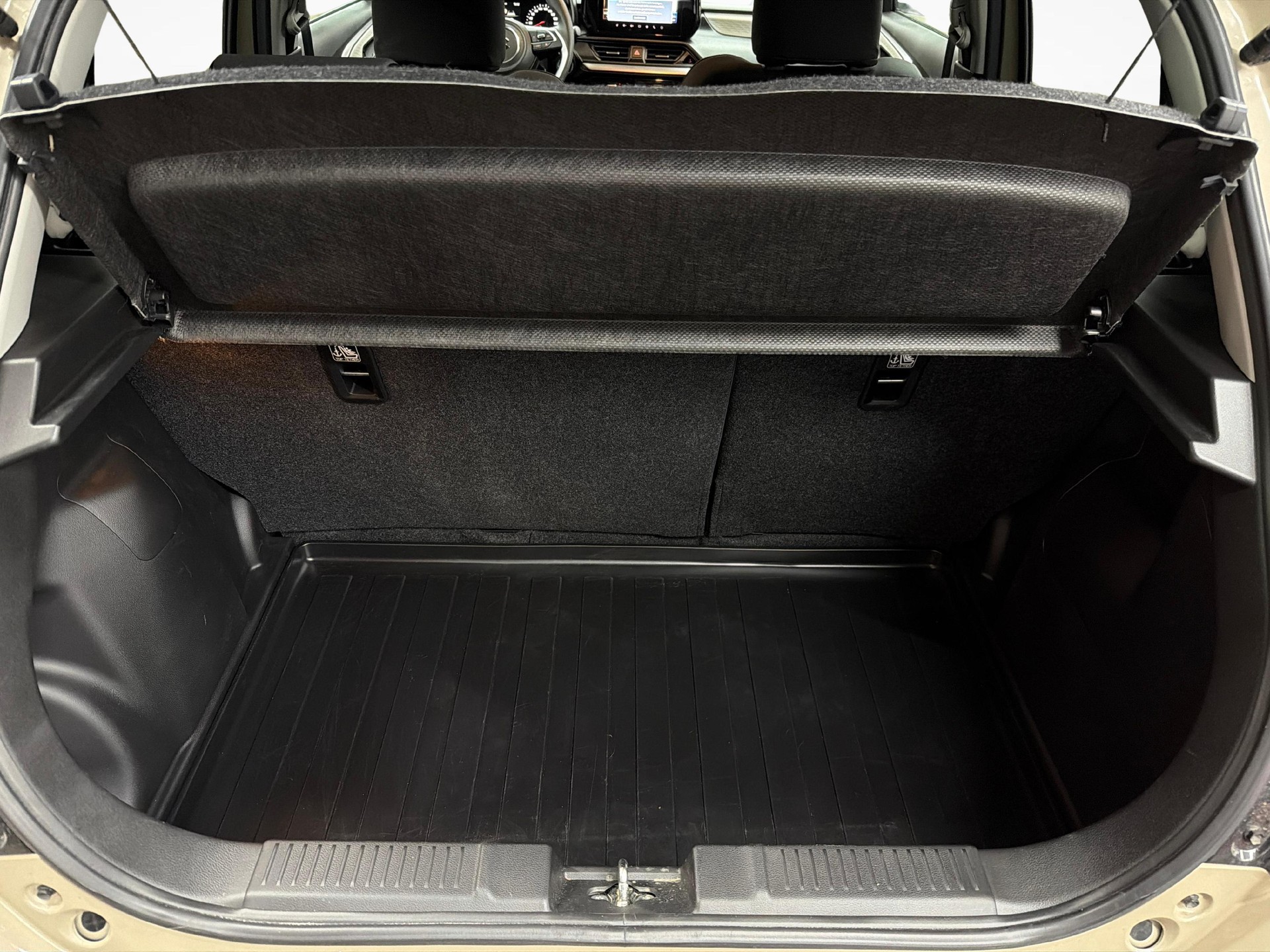 SUZUKI Swift 1.2 Tradizio Top Hybrid-image-11