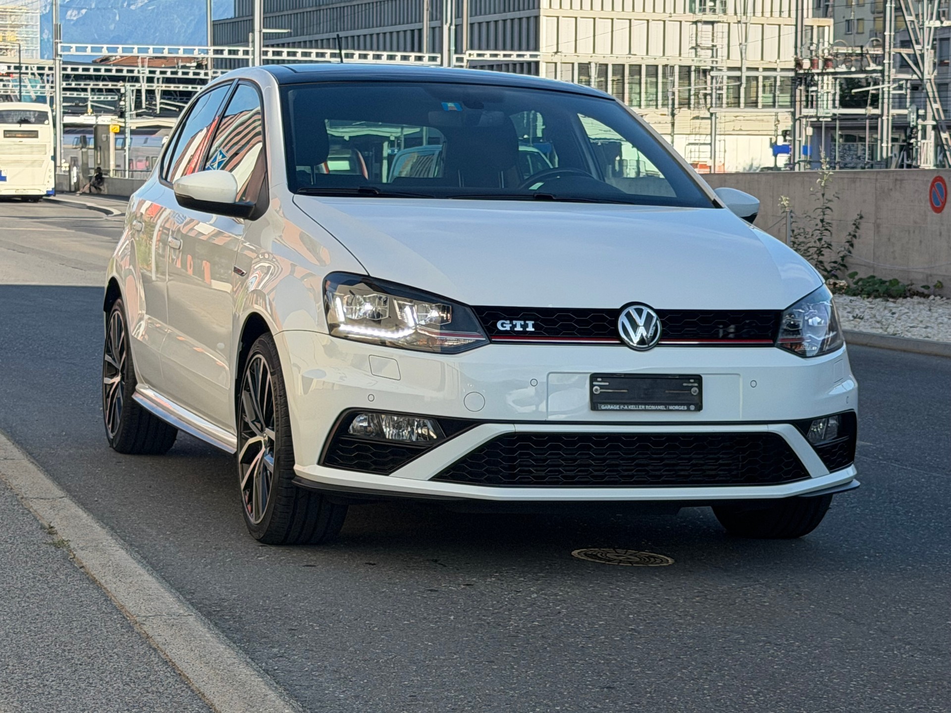 VW Polo 1.8 TSI GTI DSG-image-1