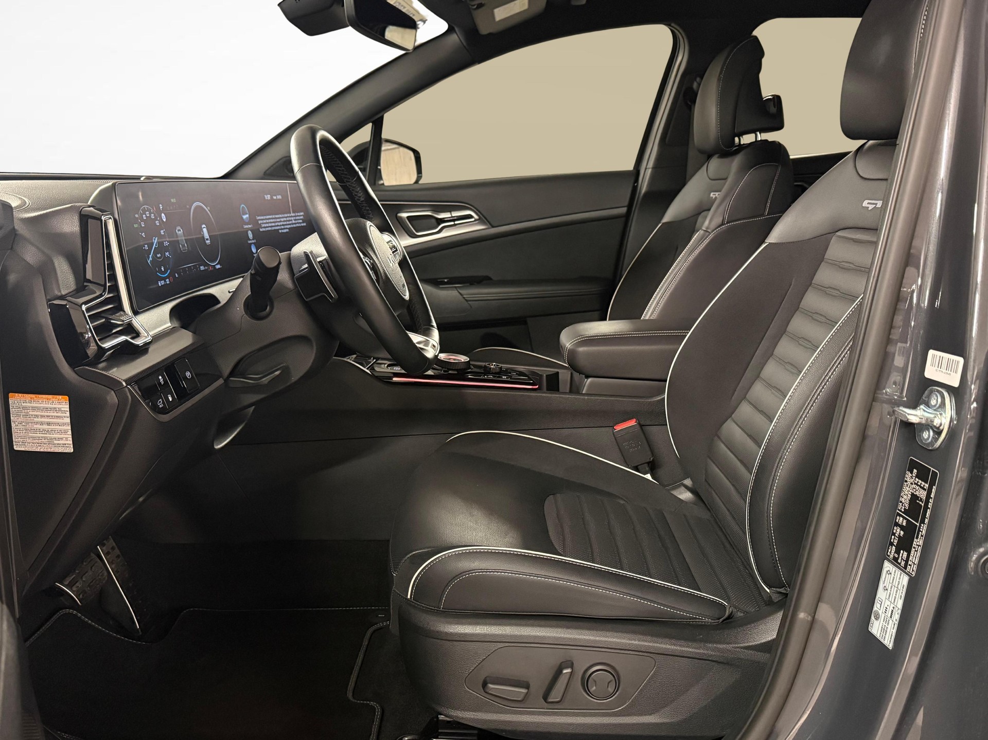 KIA Sportage 1.6 T-GDi PHEV GT-Line-image-11