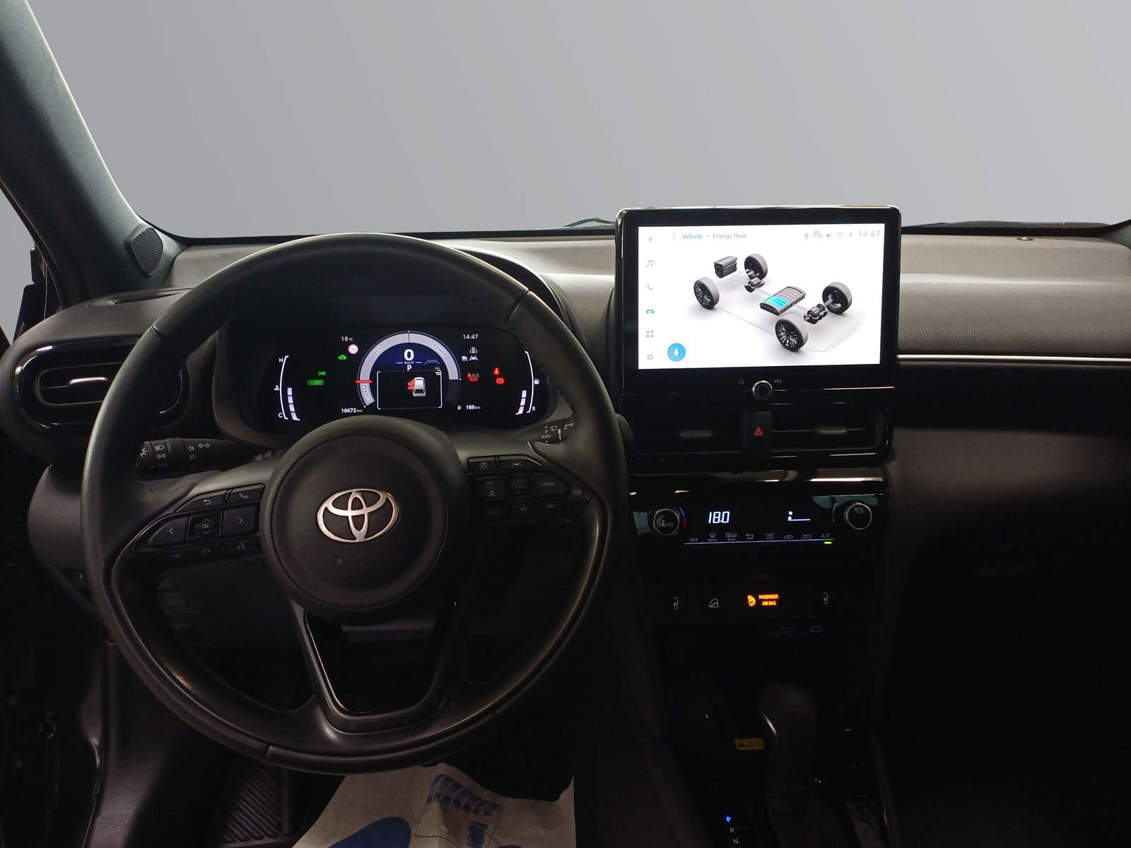 TOYOTA Yaris Cross 1.5 VVT-i HSD Trend AWD-i-image-5