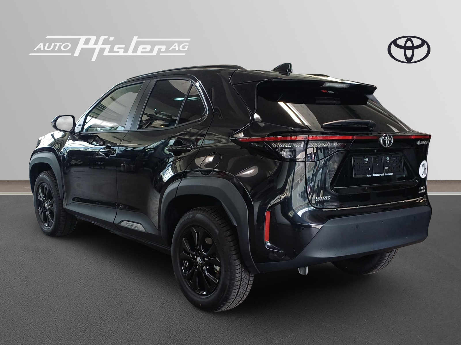 TOYOTA Yaris Cross 1.5 VVT-i HSD Trend AWD-i-image-3