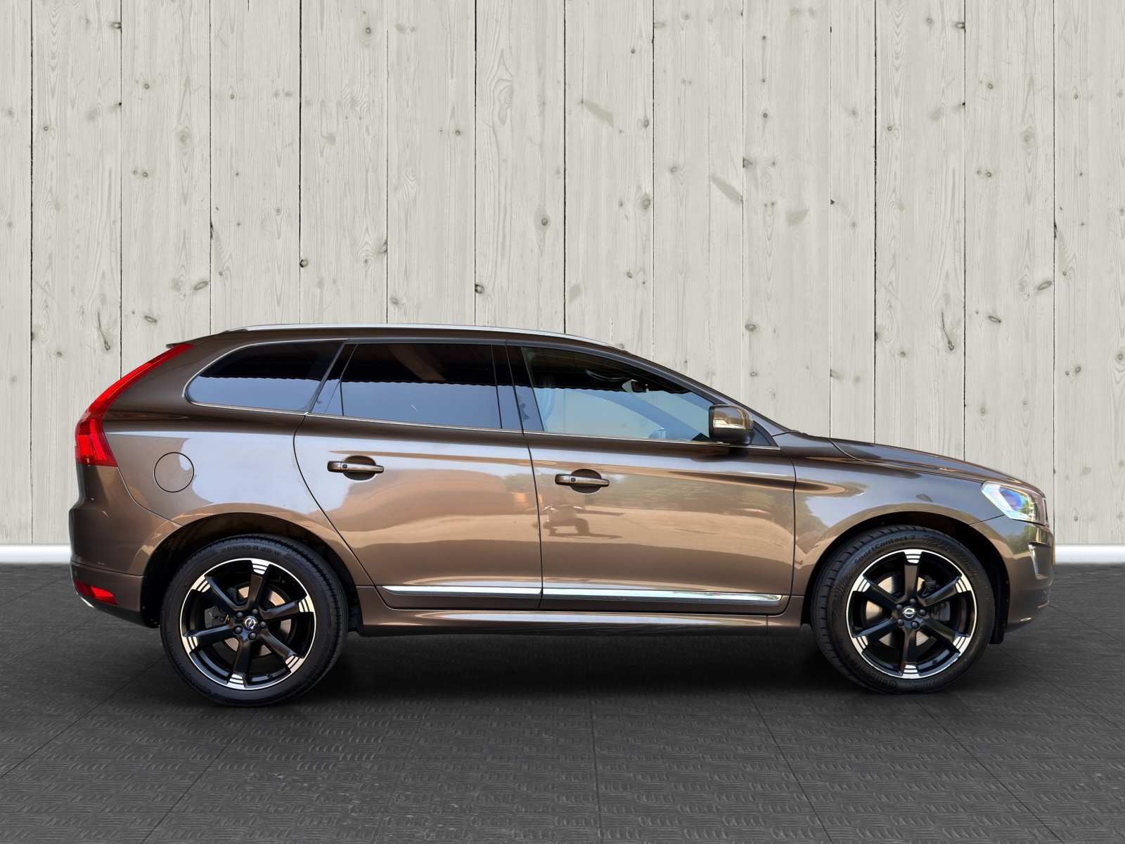 VOLVO XC60 D5 AWD Summum Geartronic-image-7