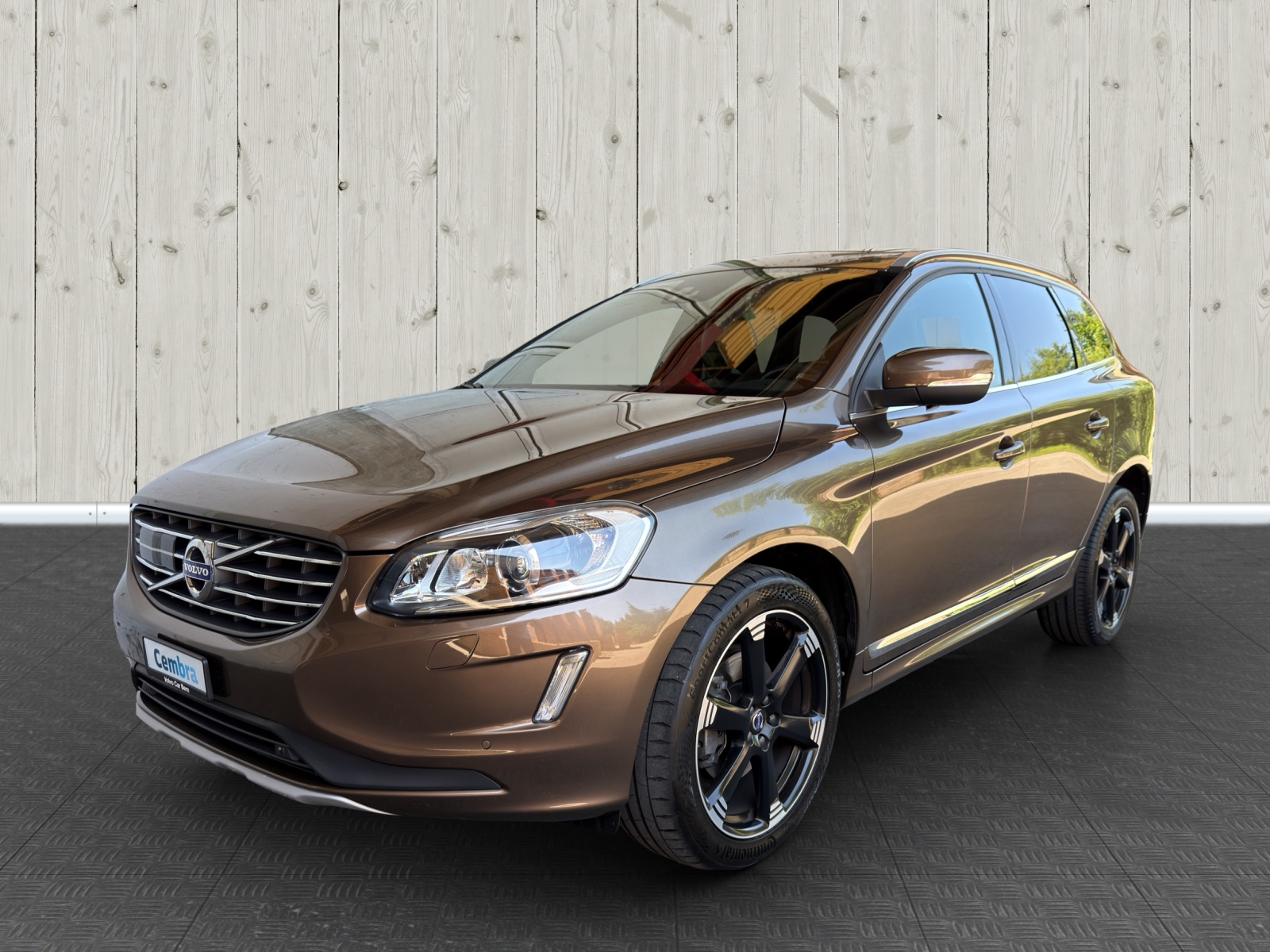 VOLVO XC60 D5 AWD Summum Geartronic-image-2