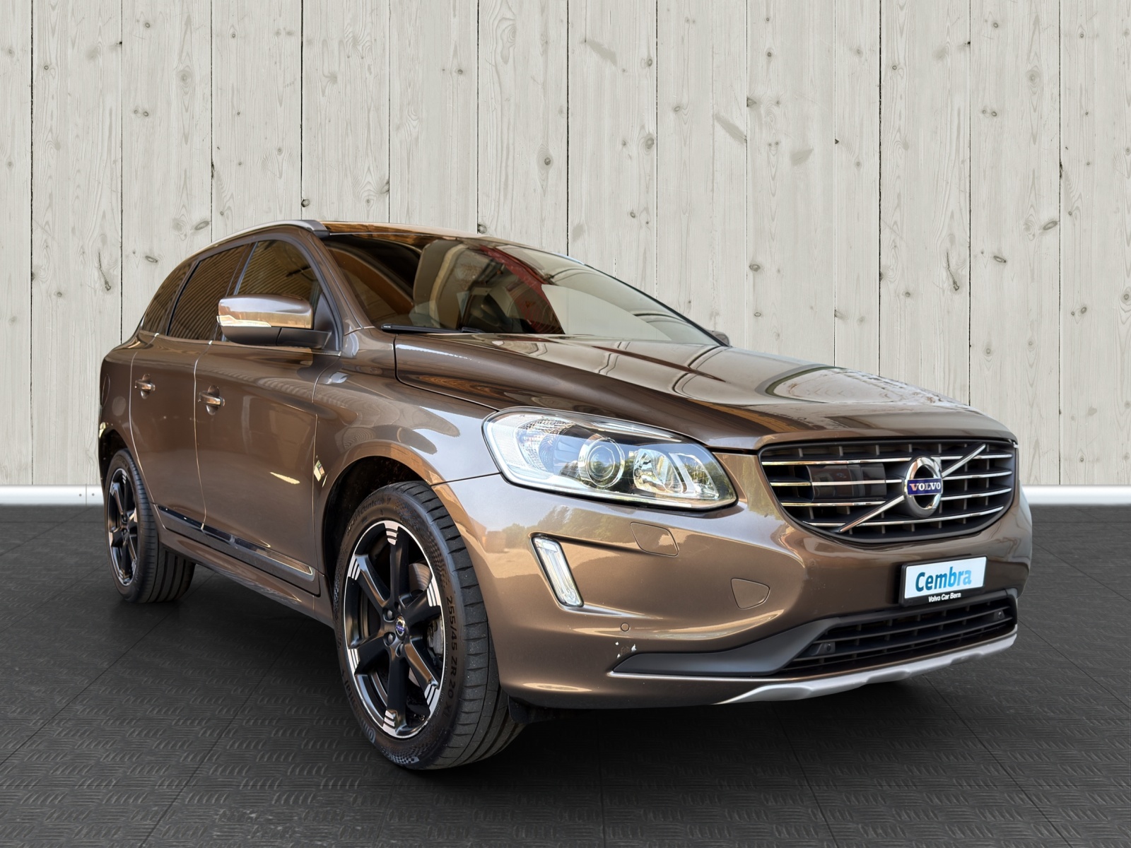 VOLVO XC60 D5 AWD Summum Geartronic-image-0