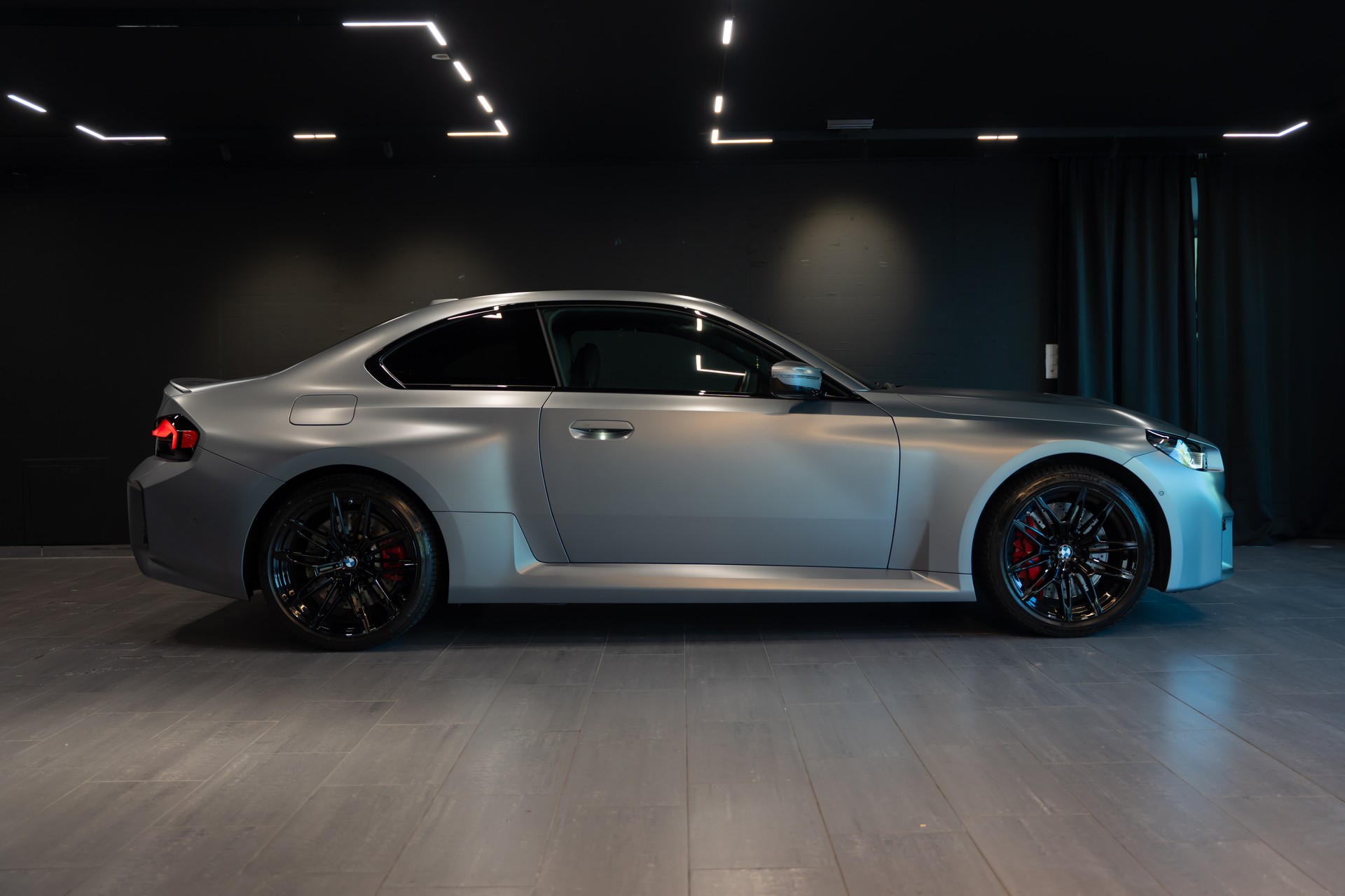 BMW M2 Steptronic / Frozen Grey / Schiebedach / Harman Kardon / Werksgarantie / Gratis Service-image-2