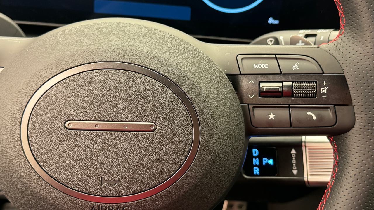 HYUNDAI Tucson 1.6 TGDI HEV N-Line 4WD-image-9