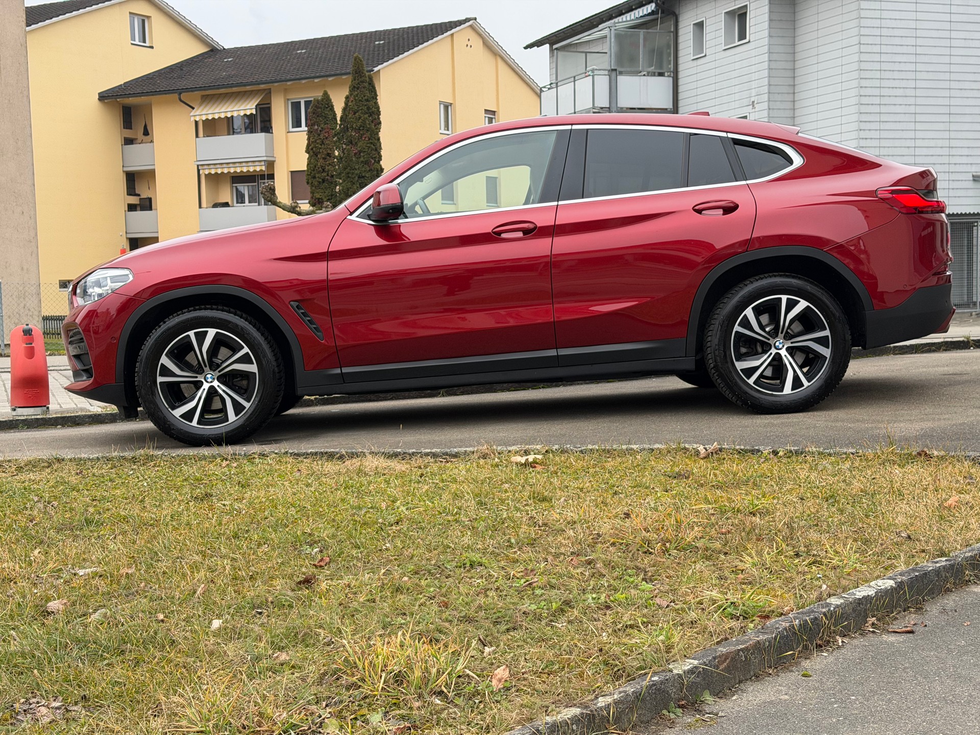 BMW X4 xDrive 20d xLine Steptronic 360*Kamera* Gr NAVI* Ledersitze-image-4