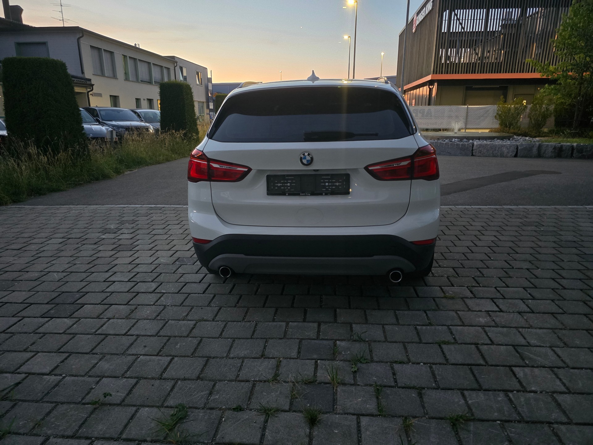 BMW X1 xDrive 18d Steptronic-image-5