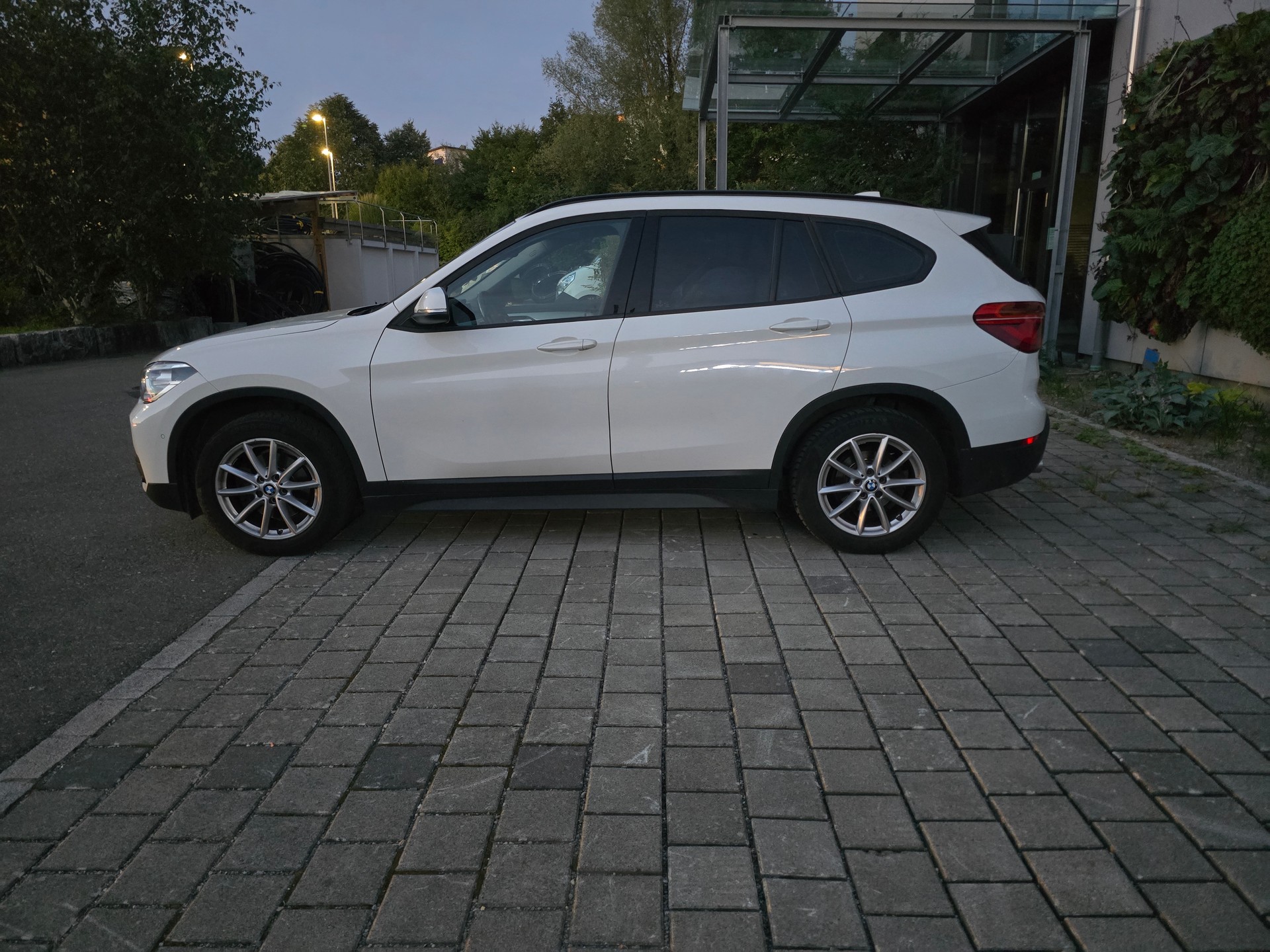 BMW X1 xDrive 18d Steptronic-image-7