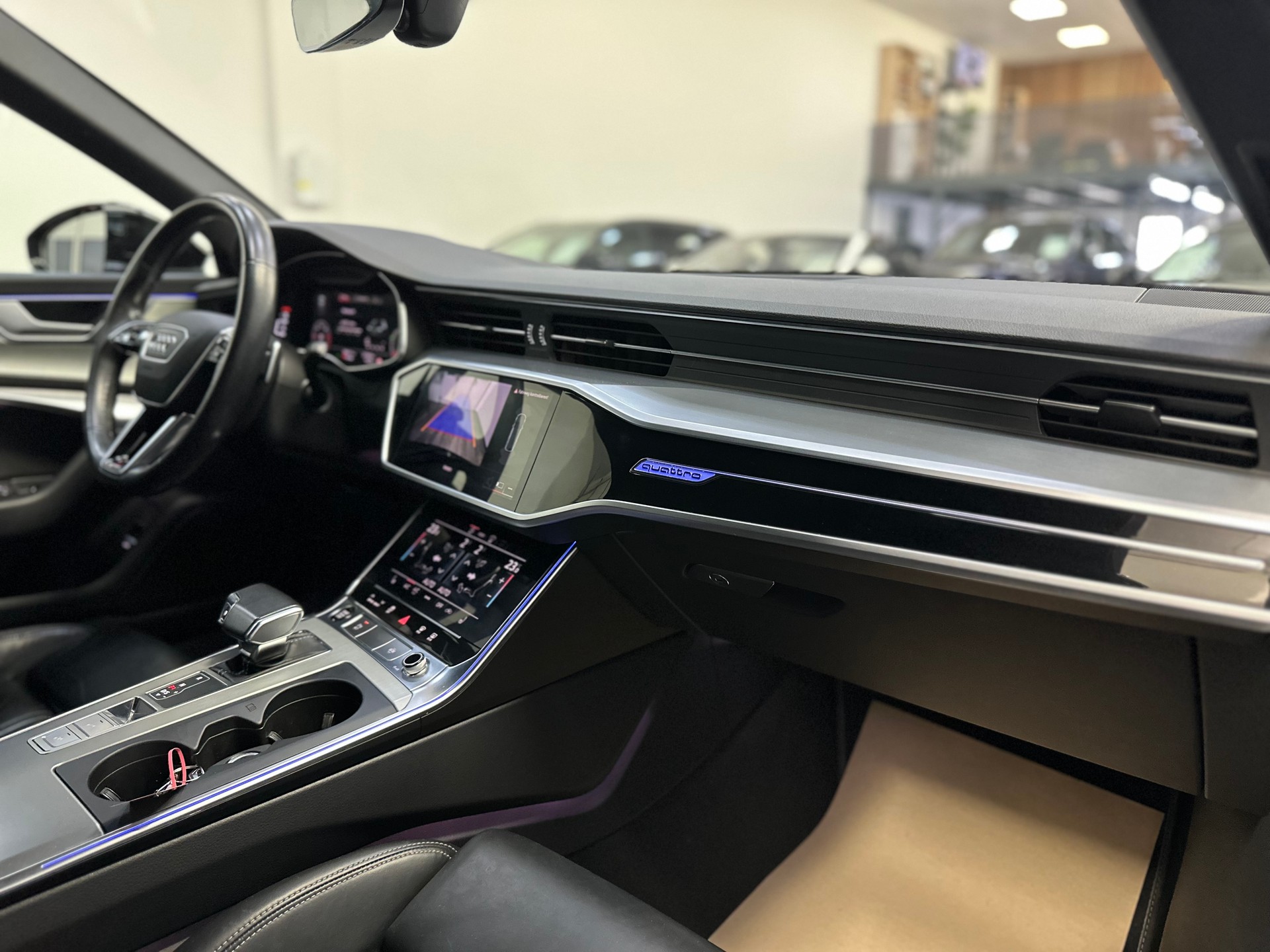 AUDI A6 Avant 40 TDI quattro S-tronic-image-14