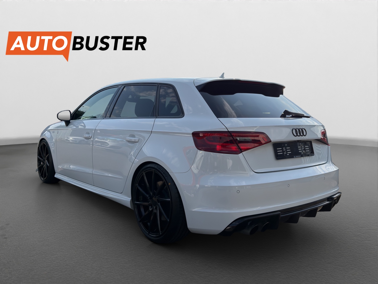 AUDI S3 Sportback 2.0 TFSI quattro S-tronic-image-2