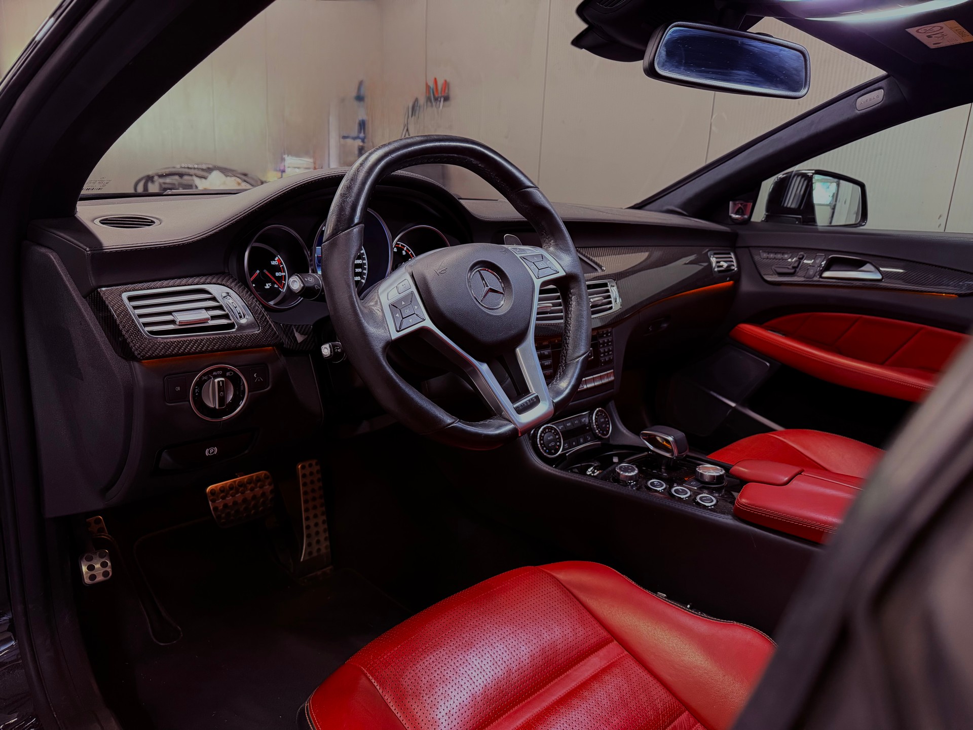 MERCEDES-BENZ CLS Shooting Brake 63 AMG S 4Matic Speedshift MCT-image-9