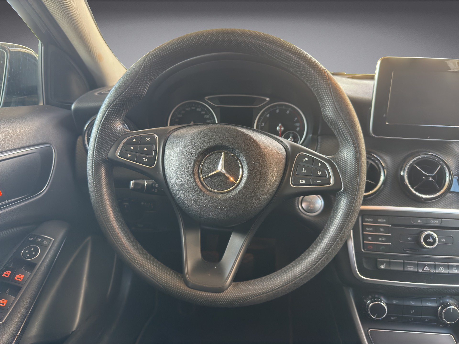 MERCEDES-BENZ A 160 Urban-image-8