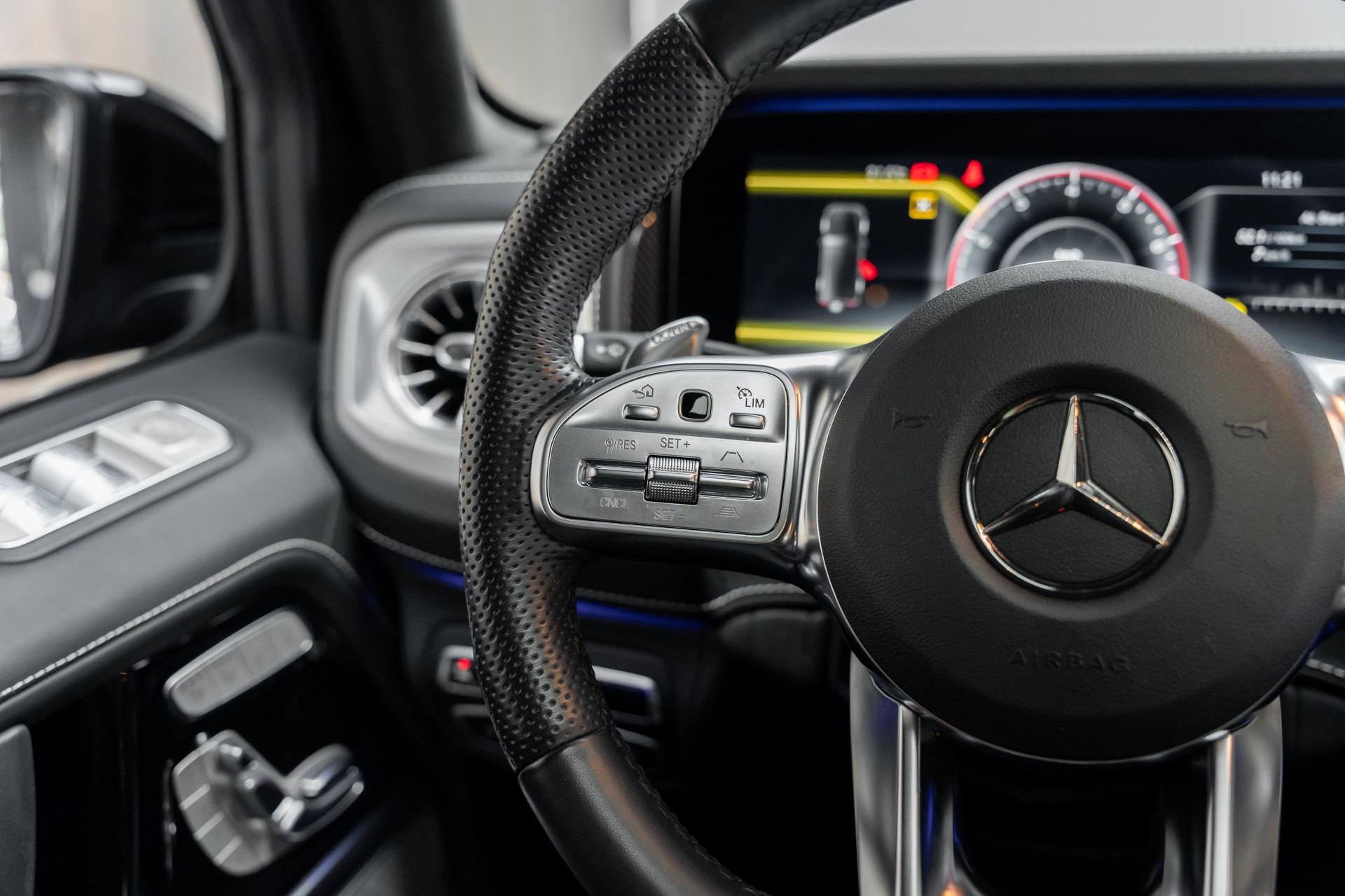 MERCEDES-BENZ G 63 AMG 4x4 Speedshift Plus G-Tronic-image-21