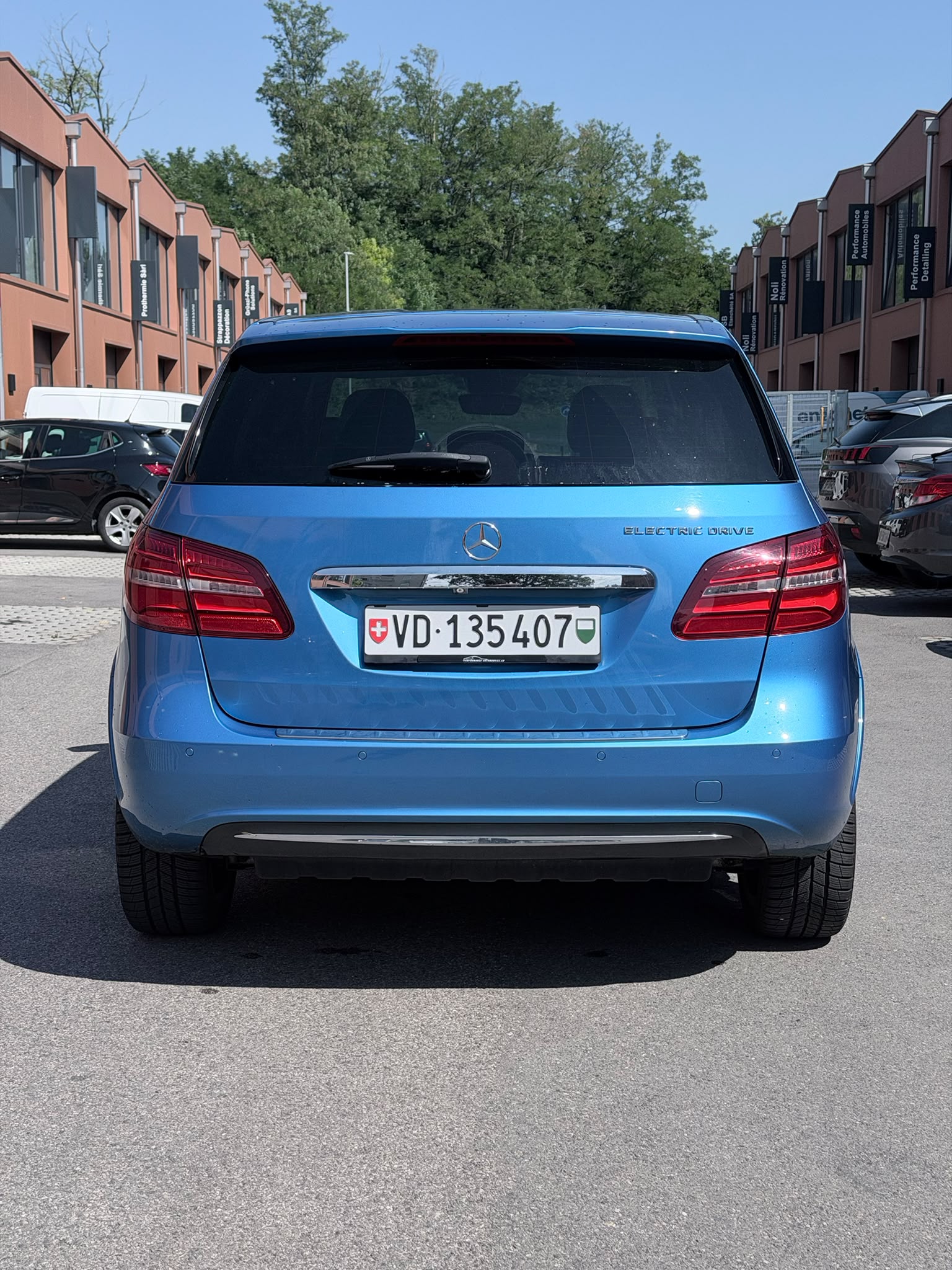 MERCEDES-BENZ B Electric Drive-image-4