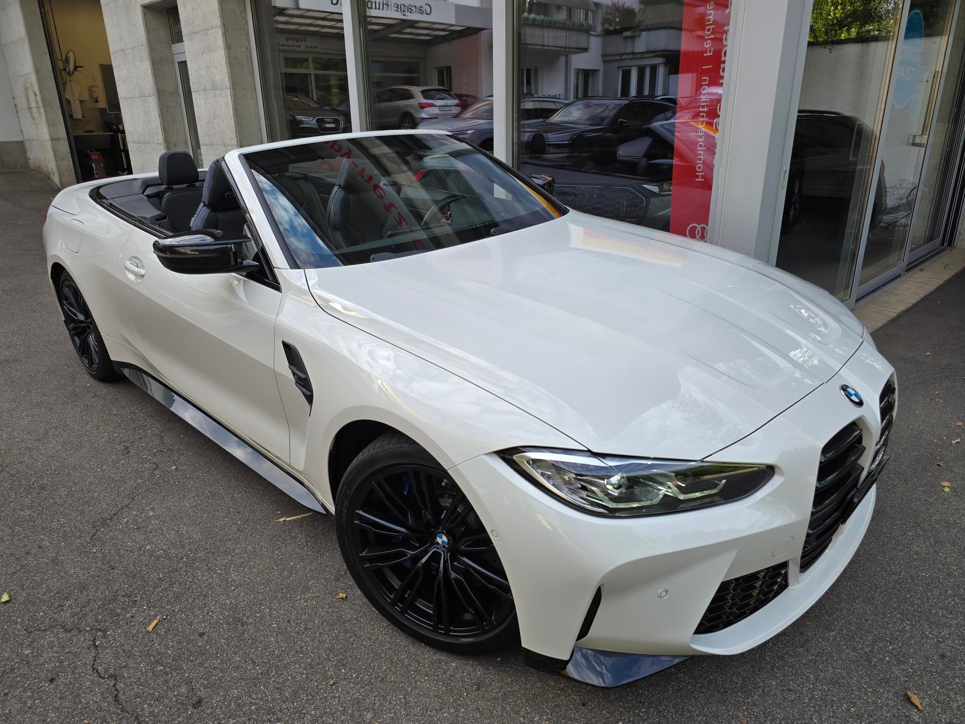BMW M4 Cabrio Competition M xDrive-image-19