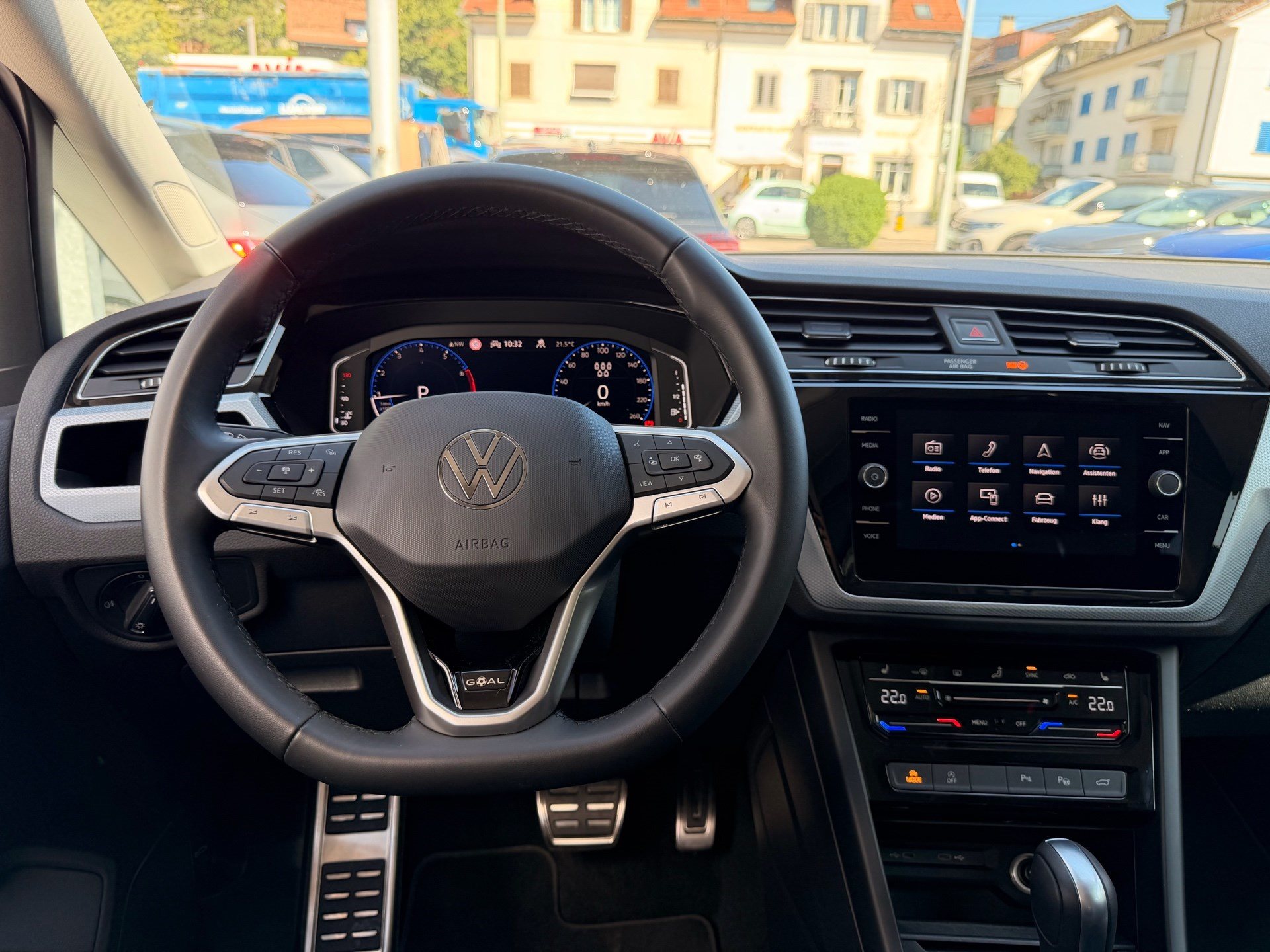 VW Touran 1.5 TSI 150PS GOAL *** FAMILIENAUTO & 7-SITZER ***-image-8