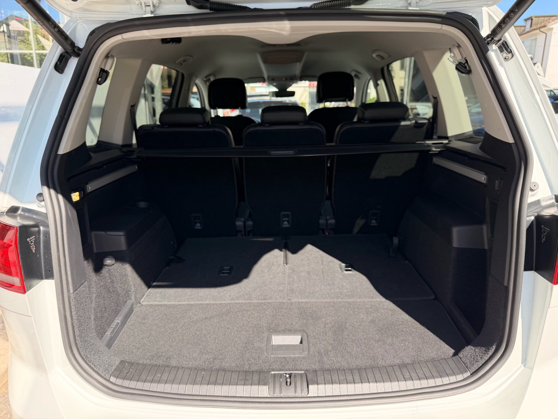 VW Touran 1.5 TSI 150PS GOAL *** FAMILIENAUTO & 7-SITZER ***-image-29