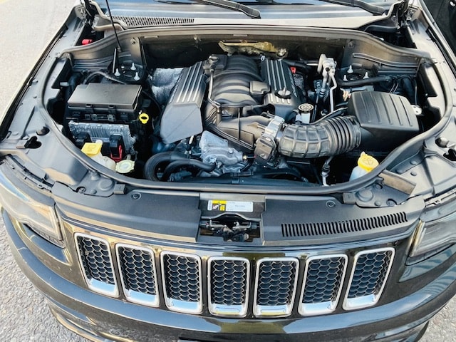 JEEP Grand Cherokee 6.4 V8 HEMI SRT8 Automatic-image-5