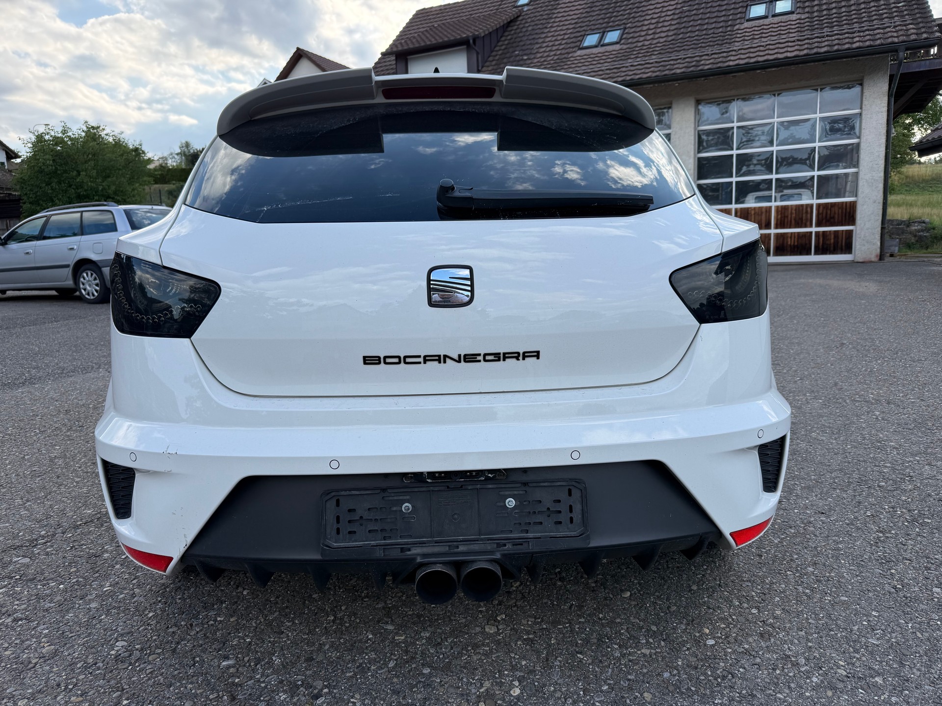 SEAT Ibiza SC 1.4 TSI Cupra DSG-image-4