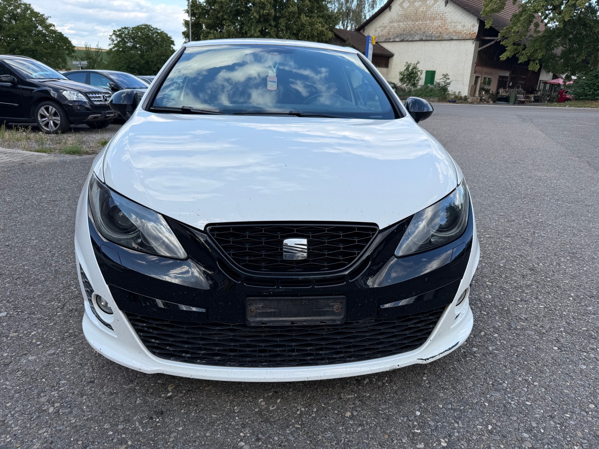 SEAT Ibiza SC 1.4 TSI Cupra DSG-image-1