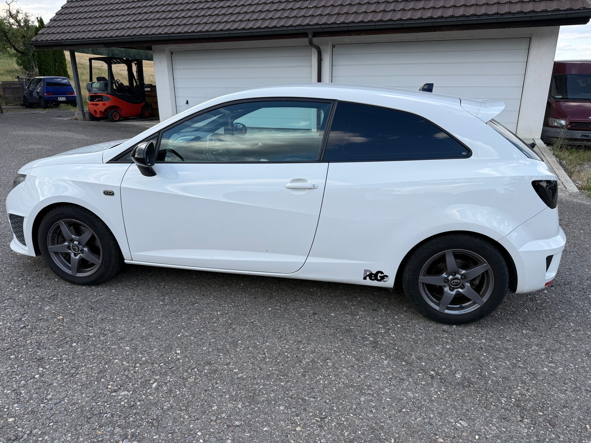 SEAT Ibiza SC 1.4 TSI Cupra DSG-image-6