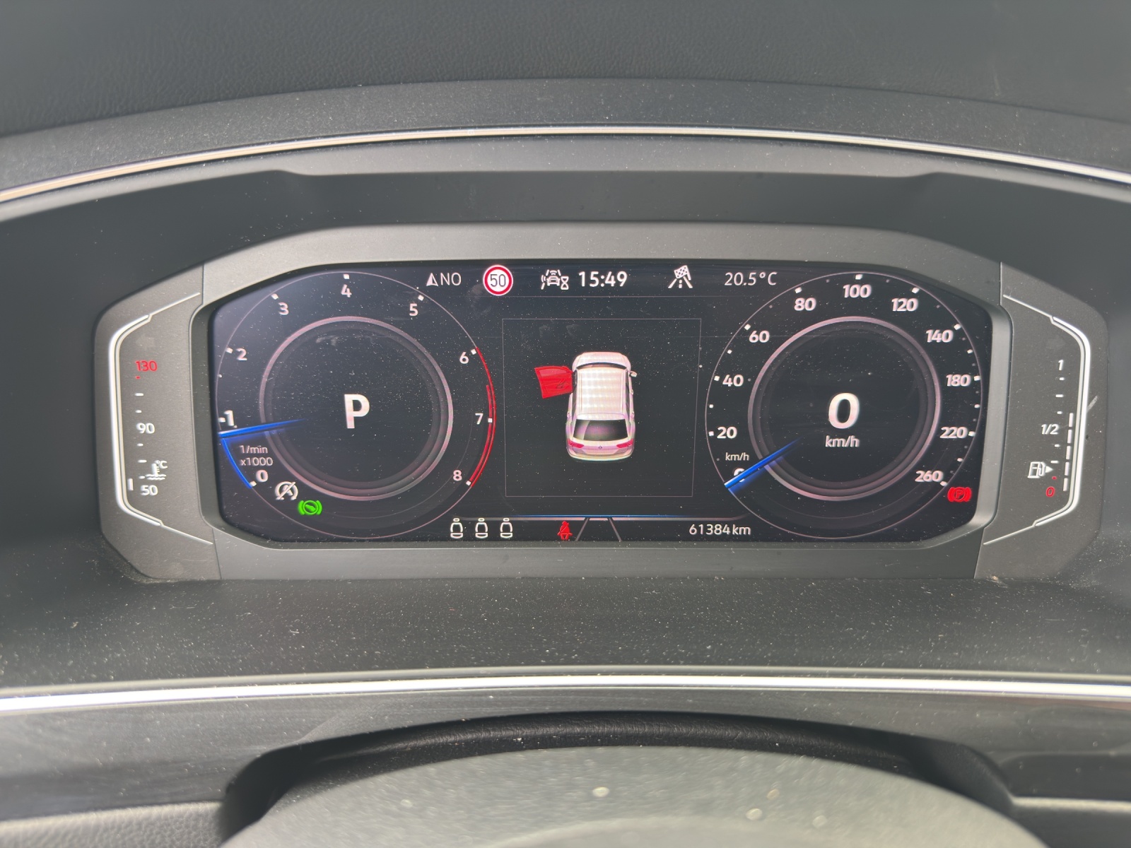 VW Tiguan 2.0TSI Life 4Motion DSG-image-12