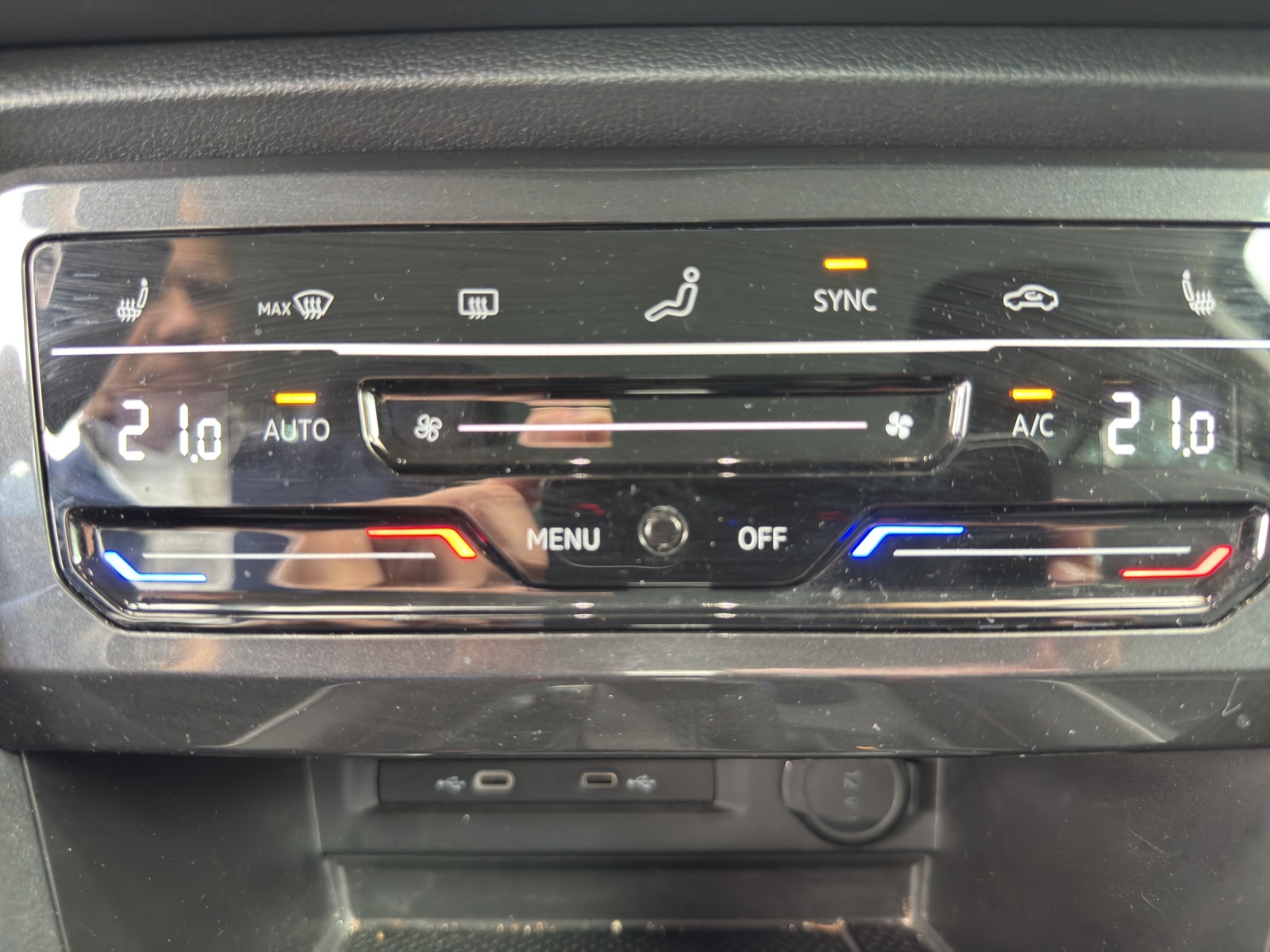 VW Tiguan 2.0TSI Life 4Motion DSG-image-14