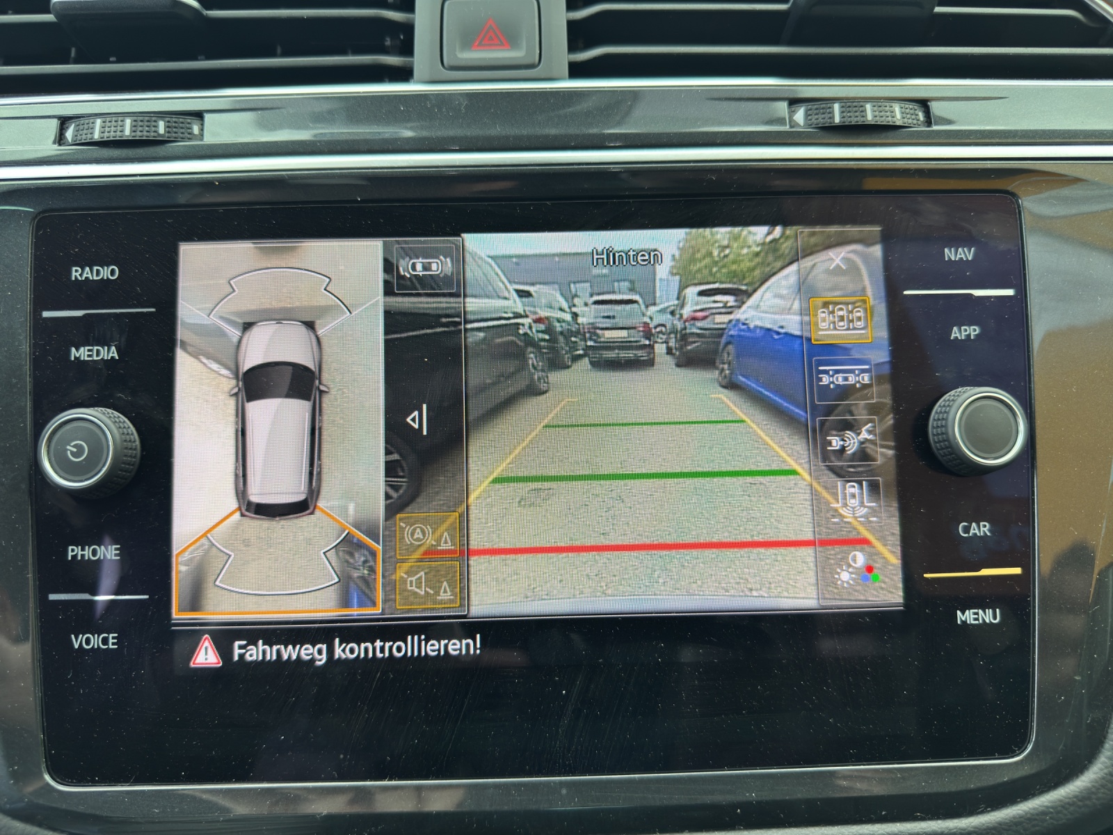 VW Tiguan 2.0TSI Life 4Motion DSG-image-13