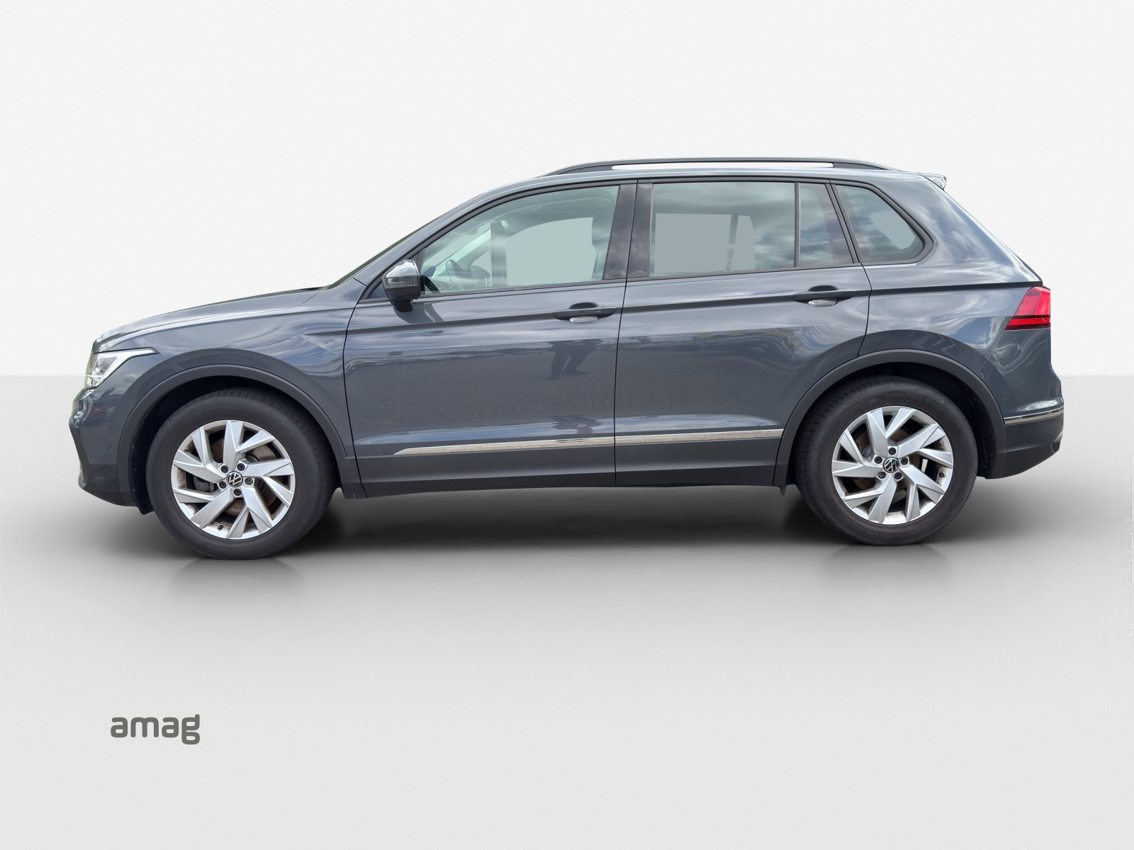 VW Tiguan 2.0TSI Life 4Motion DSG-image-1
