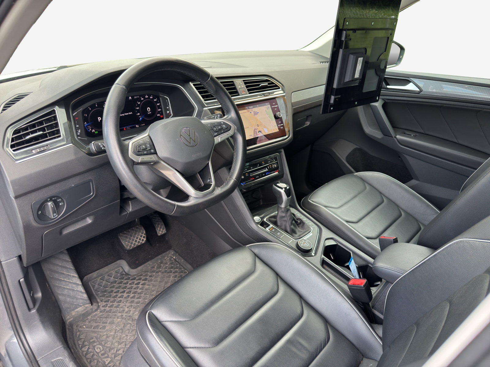 VW Tiguan 2.0TSI Life 4Motion DSG-image-11