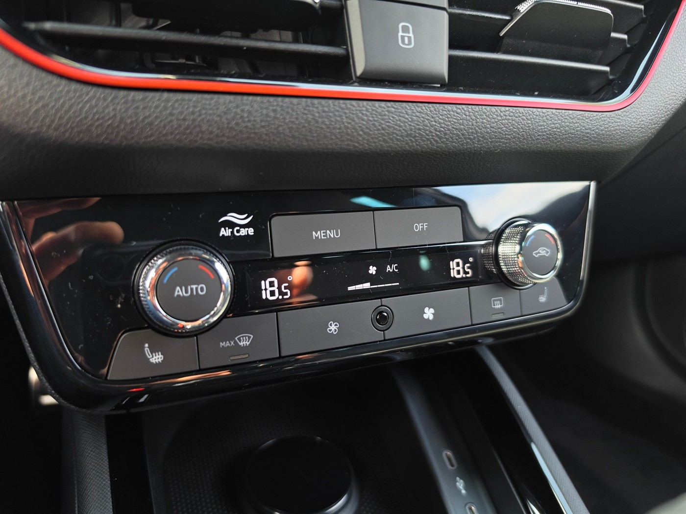 SKODA Kamiq 1.0 TSI Dynamic DSG-image-12