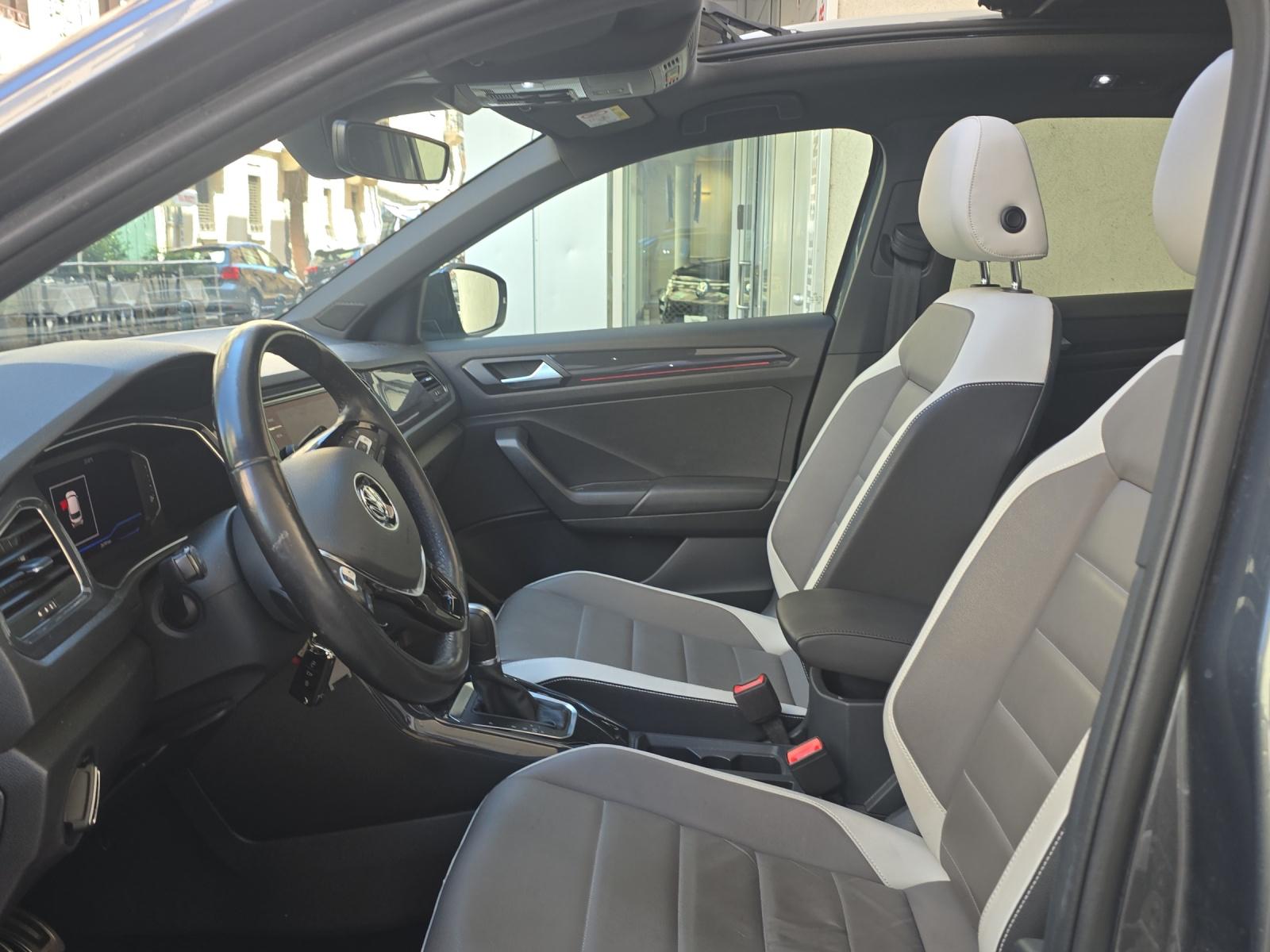 VW T-Roc 1.5 TSI EVO Sport DSG-image-6